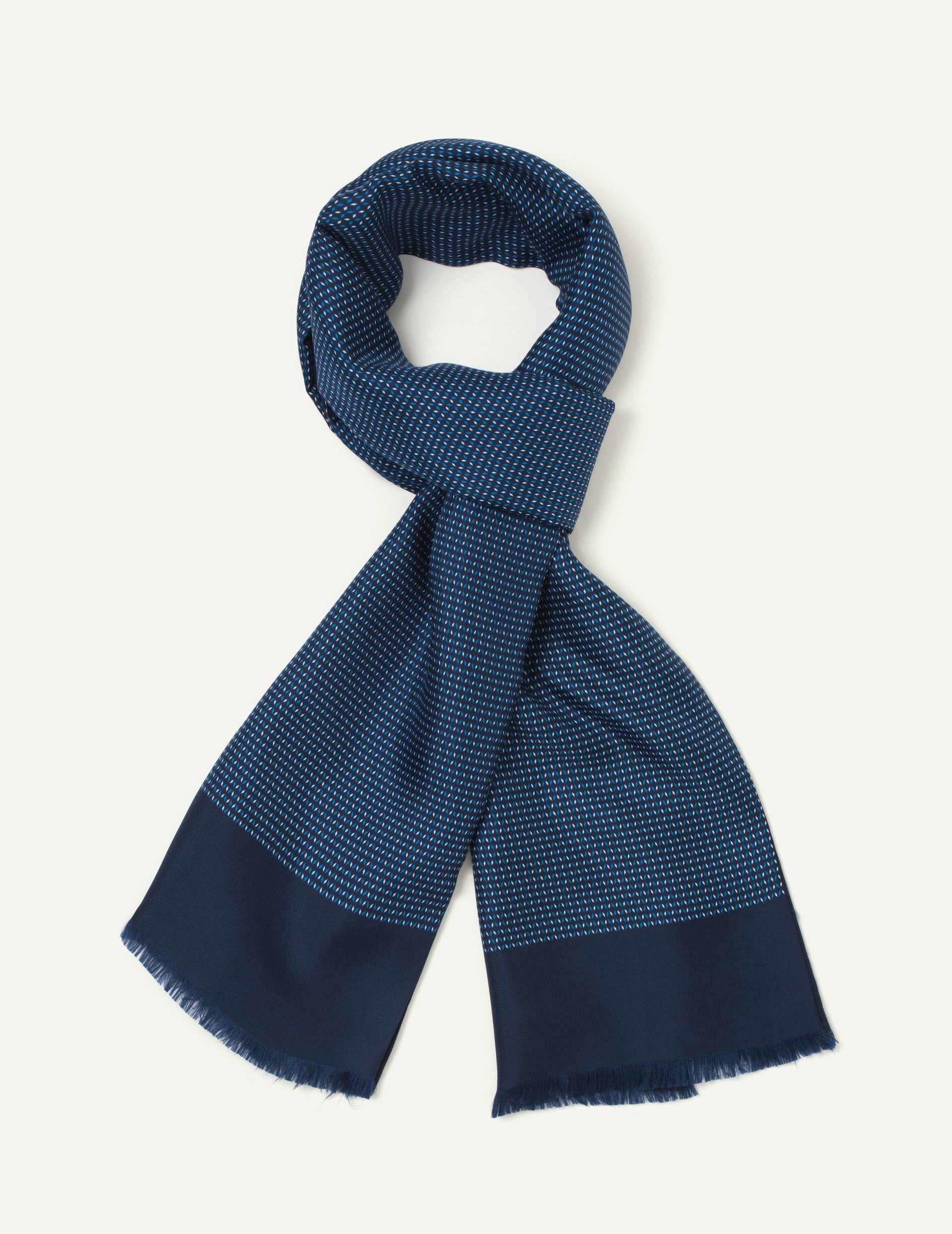 Echarpe à motifs bleus