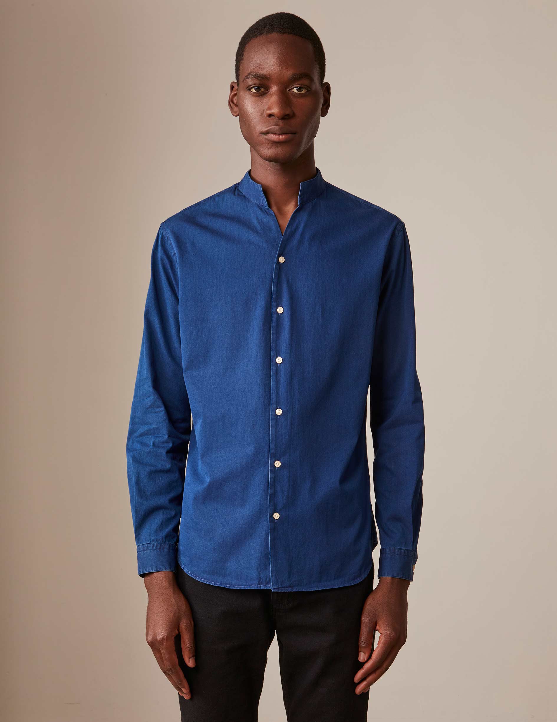 Chemise Carl en denim bleu marine - Twill - Col Droit ouvert