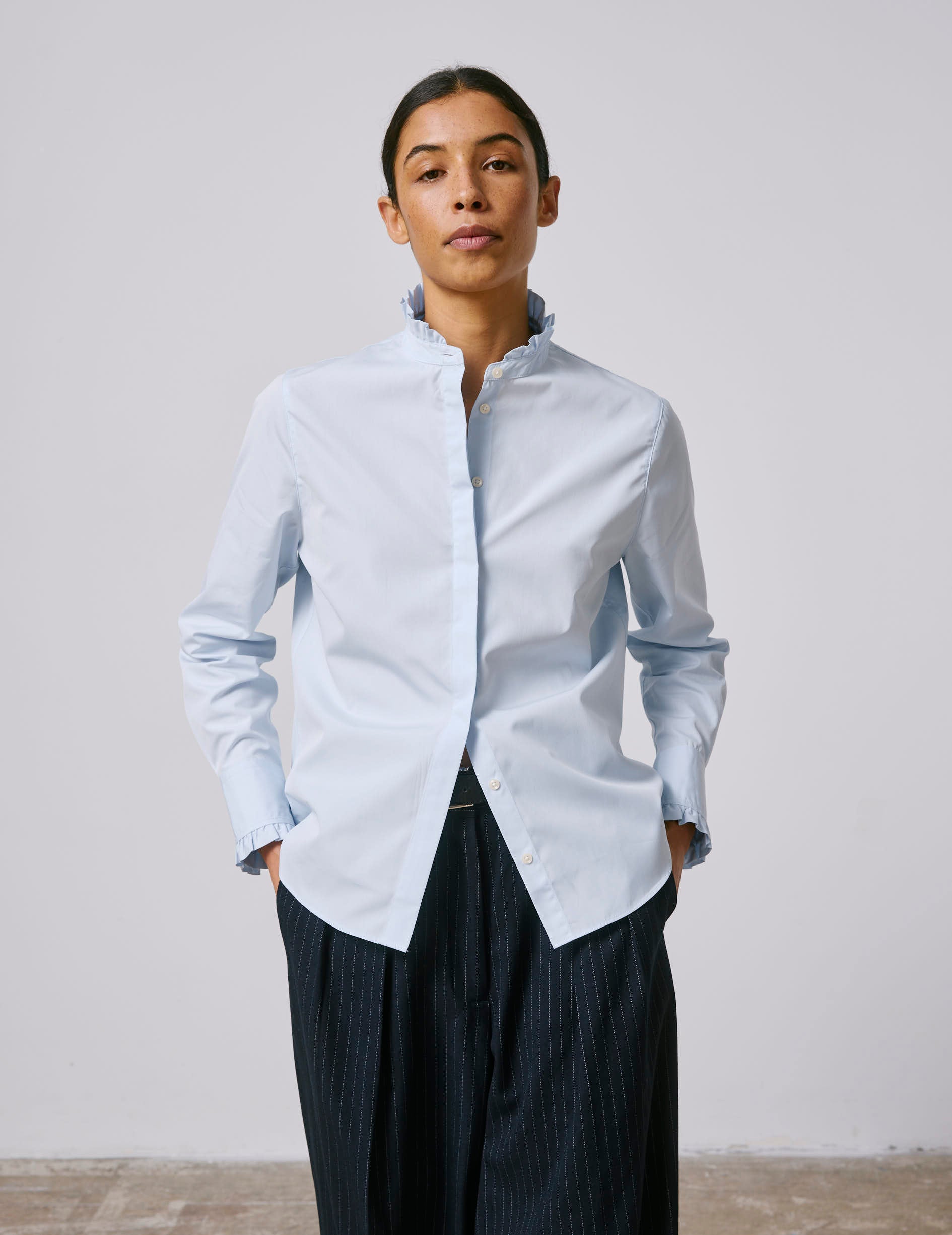 Blue Louison shirt with Hidden buttons placket - Poplin - Victorian Collar