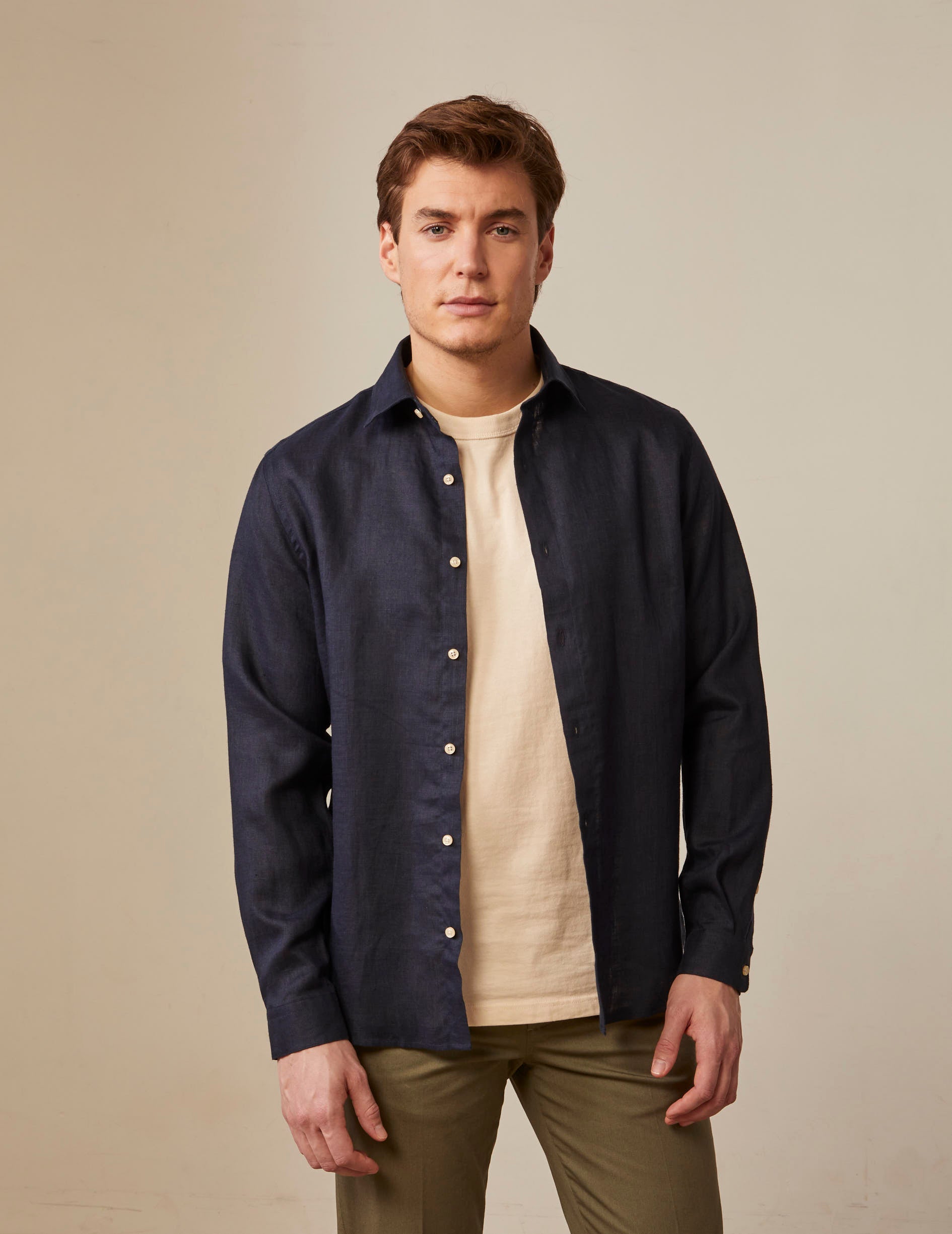Auguste shirt in navy linen - Linen - French Collar