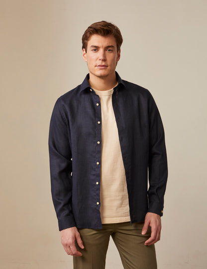 Auguste shirt in navy linen