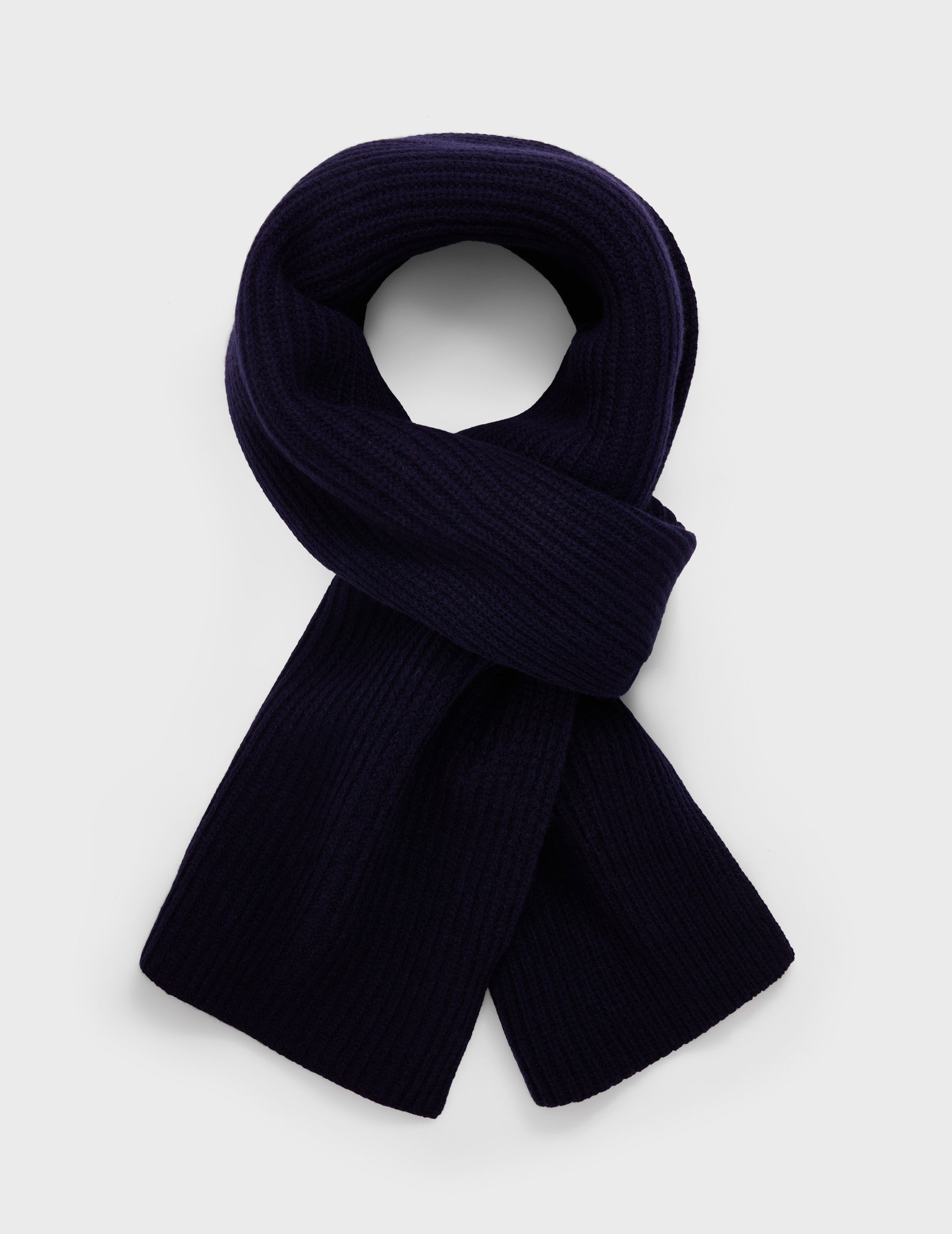 Echarpe en cachemire et maille bleue marine