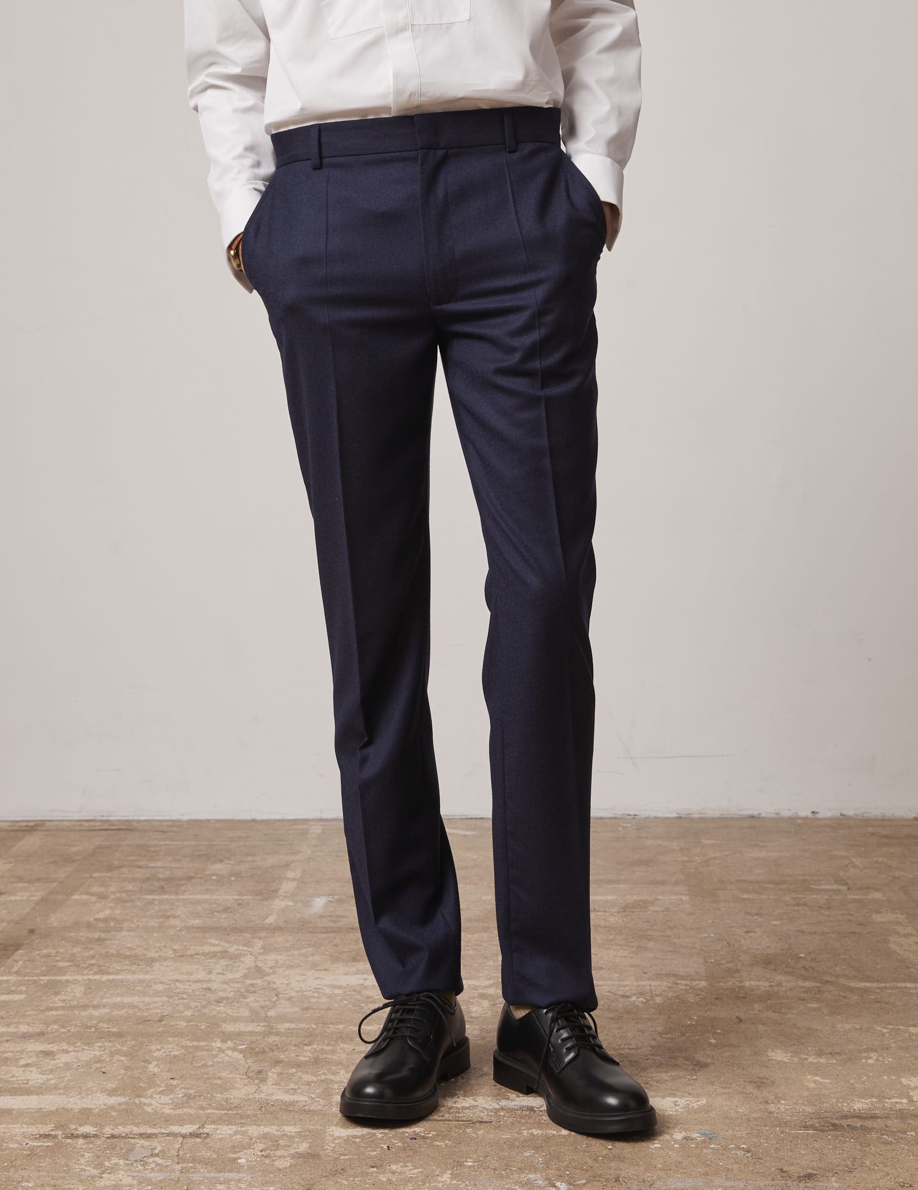 Pantalon de costume Greyson en toile de laine marine
