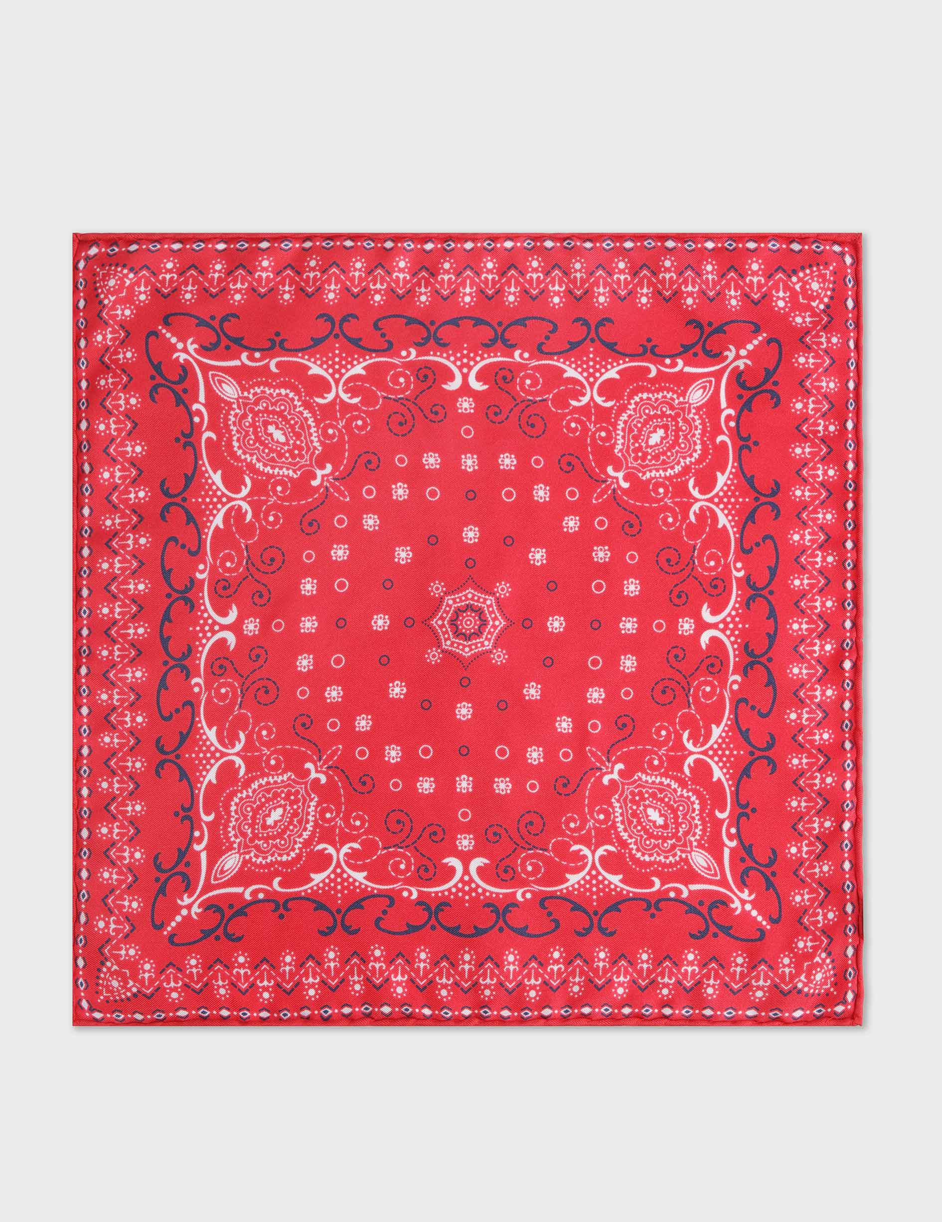 Pochette bandana en soie rouge