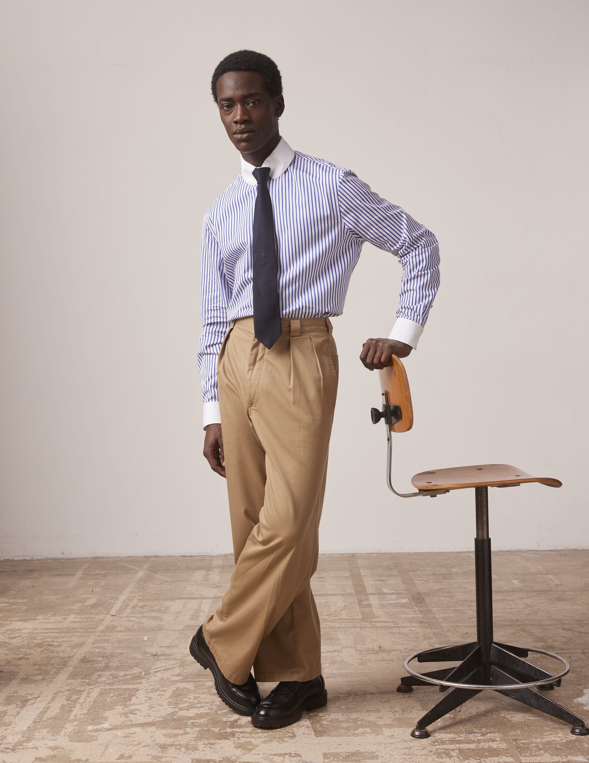 Blue striped semi-fitted shirt - Poplin - English Collar