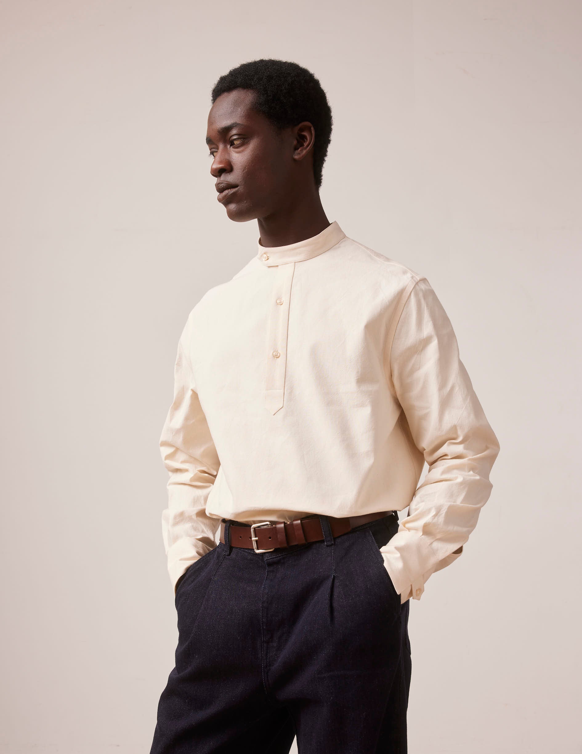 Arthur unisex popover shirt ecru - Coton canvas - Officer in deported point Collar