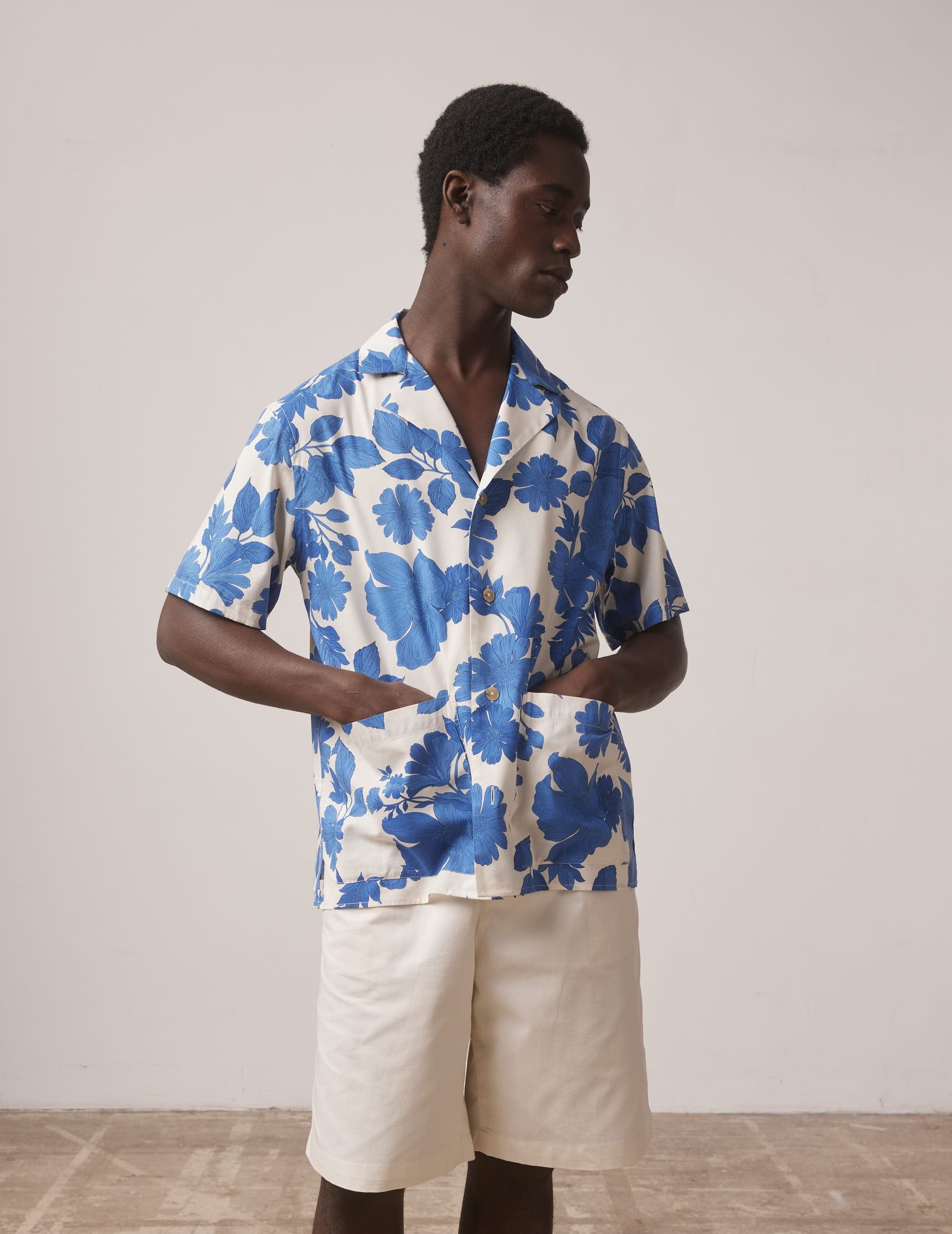 Short sleeve blue Lois shirt with print - cotton voile - Pyjamas Collar
