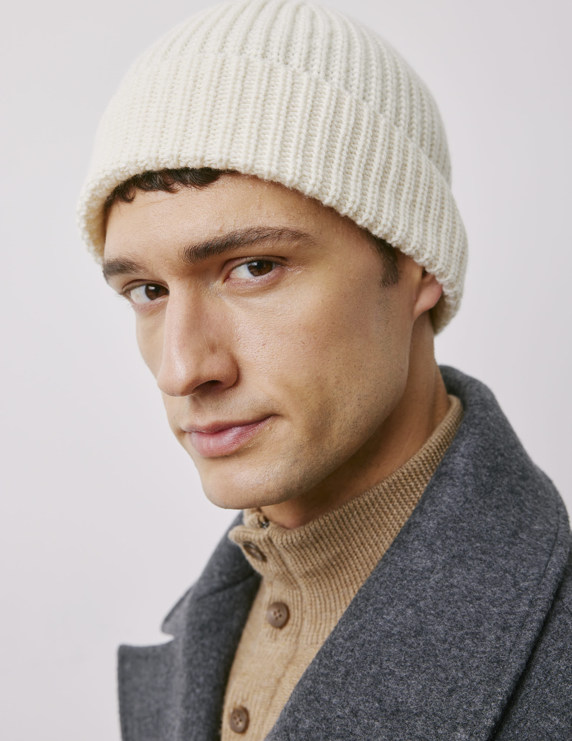 Beige wool and cashmere beanie