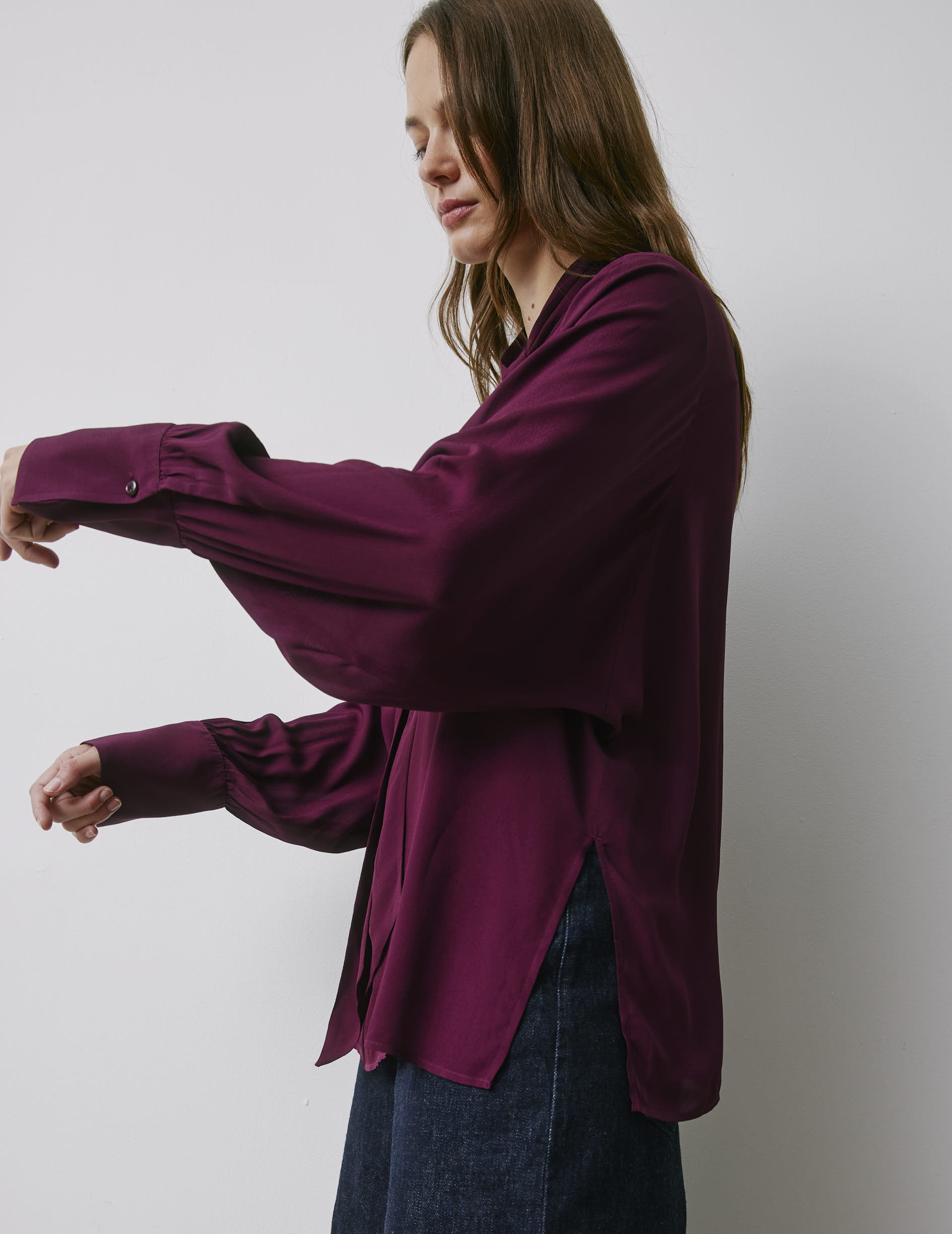 Madison burgundy blouse - Crepe - Lavaliere Collar