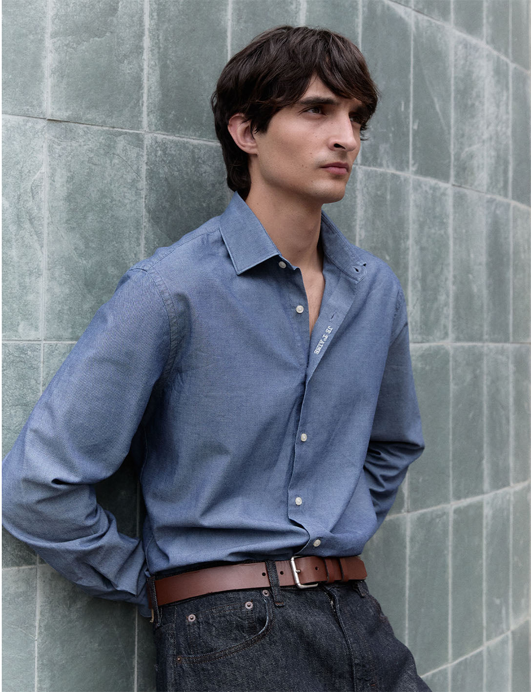 Unisex denim blue "Je t'aime" shirt - Denim - Figaret Collar