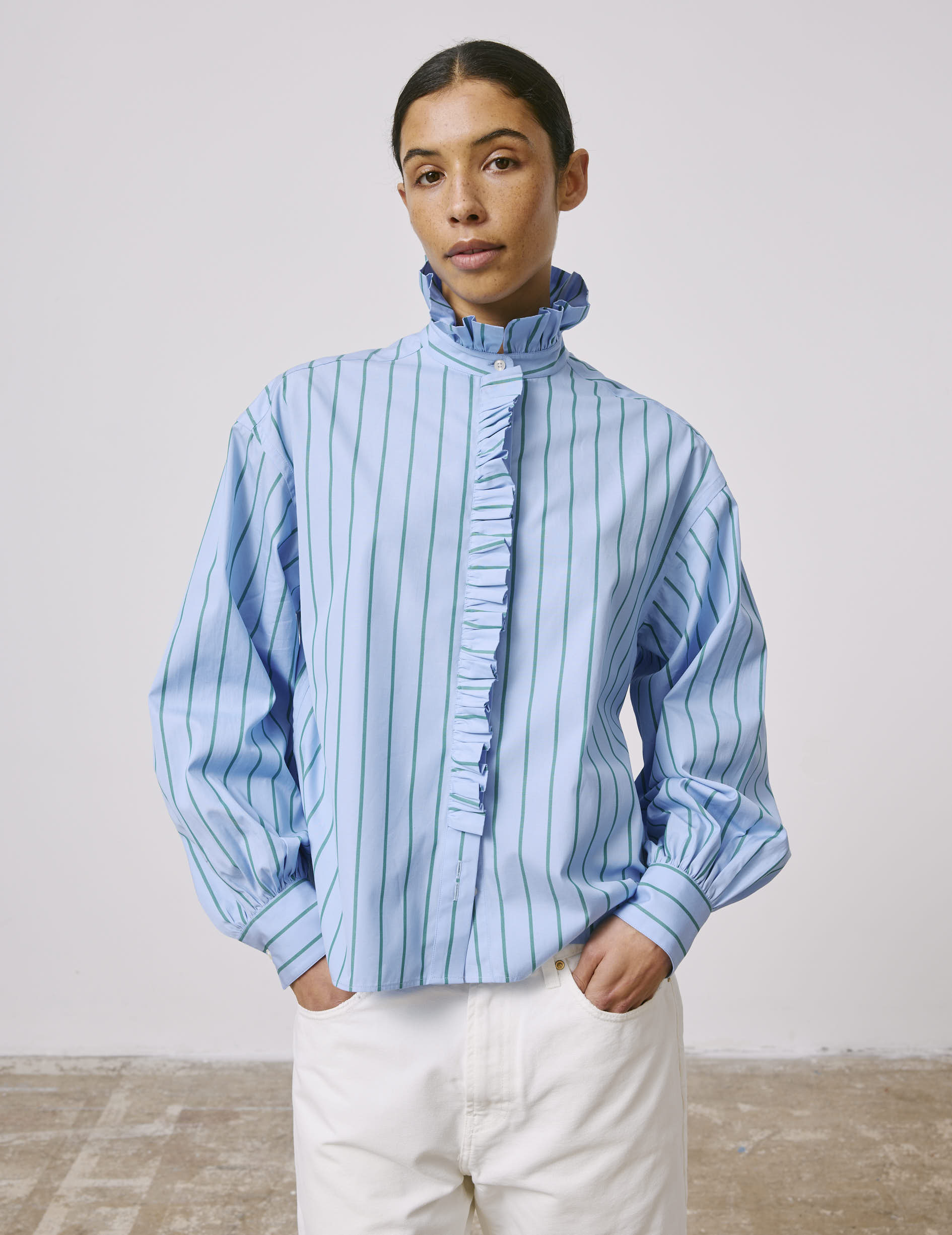 Striped blue Greta shirt - Poplin - Victorian Collar