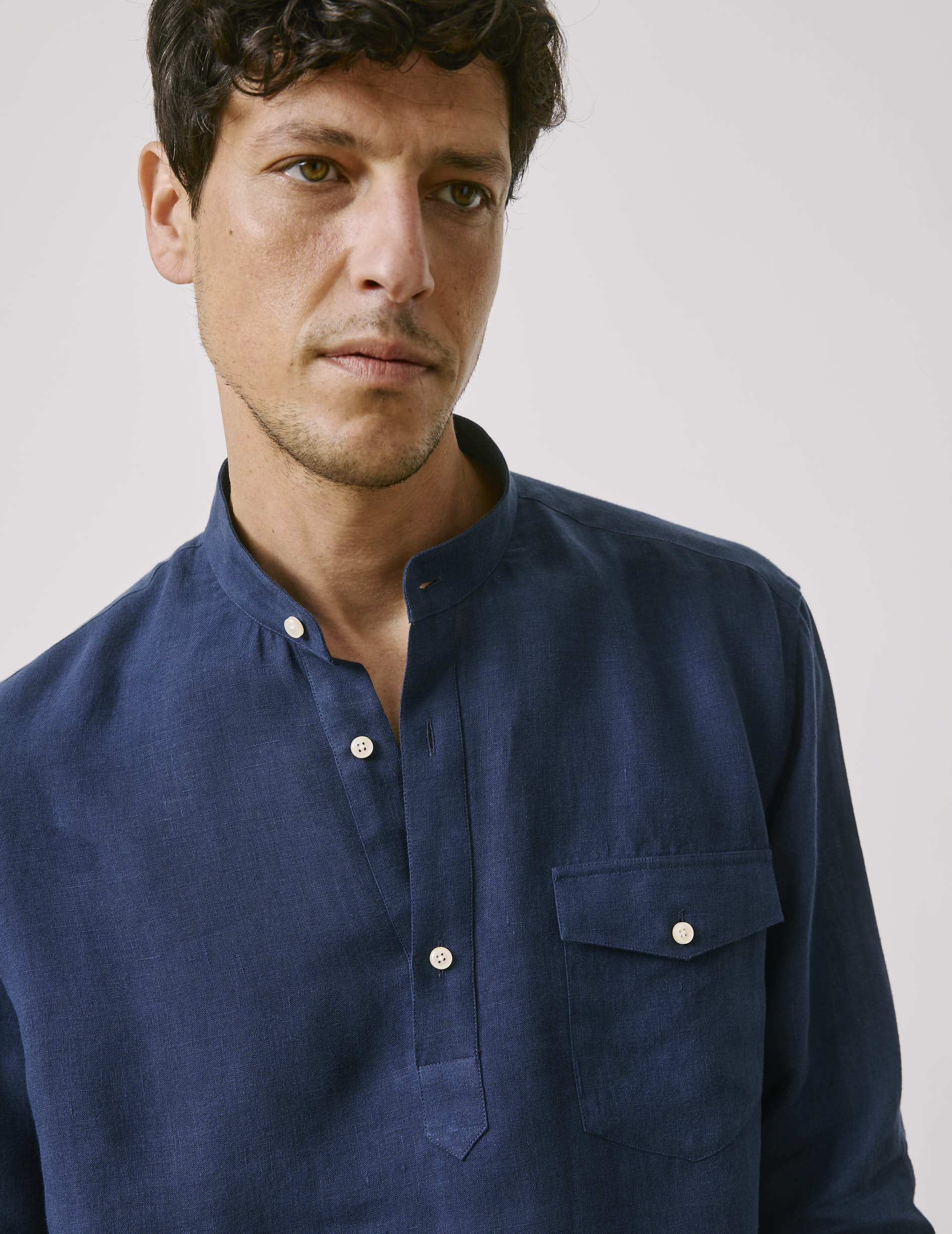 Hilario navy linen popover shirt - Lin - Officier Collar