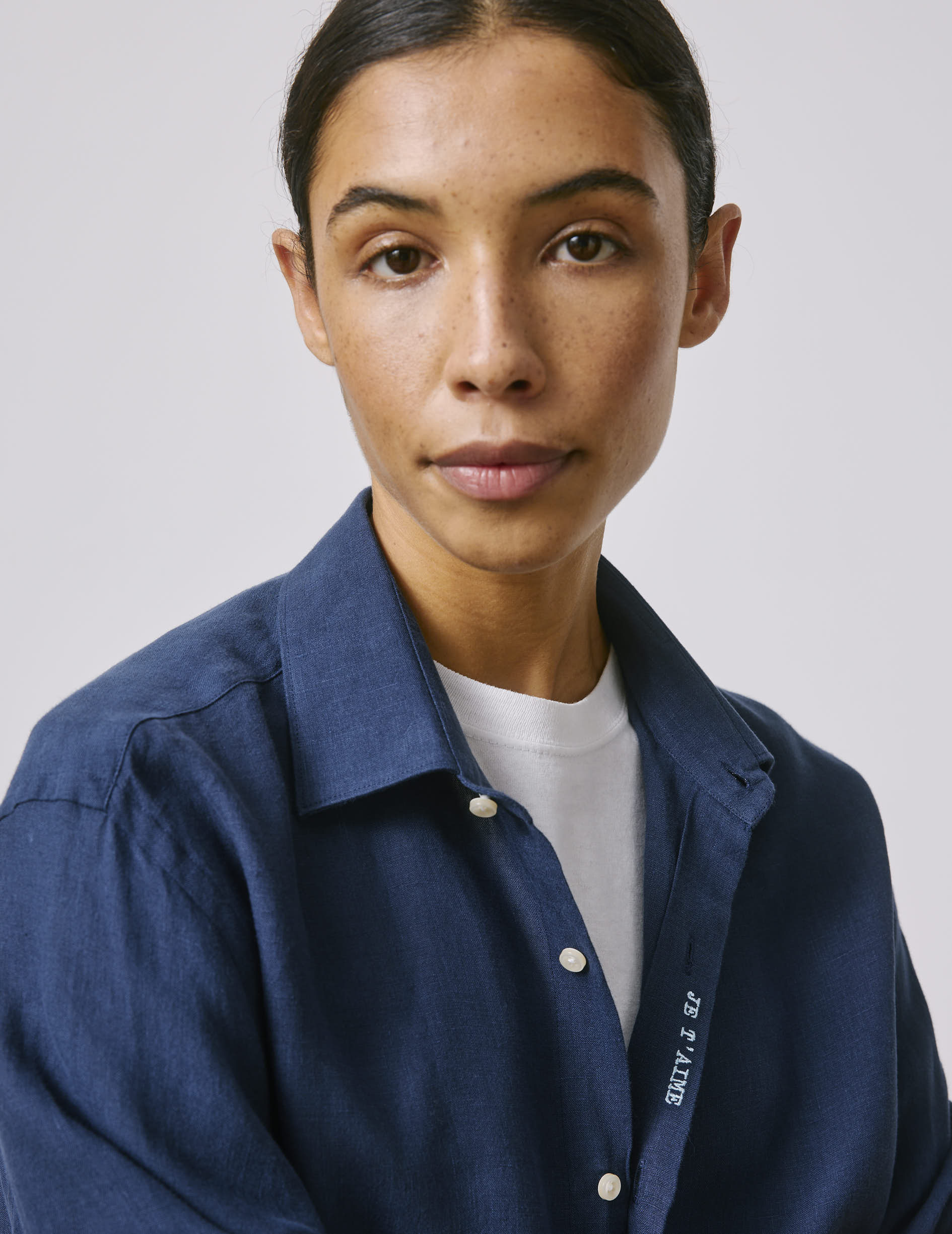 Chemise mixte "Je t'aime" en lin bleu marine - Lin - Col Figaret