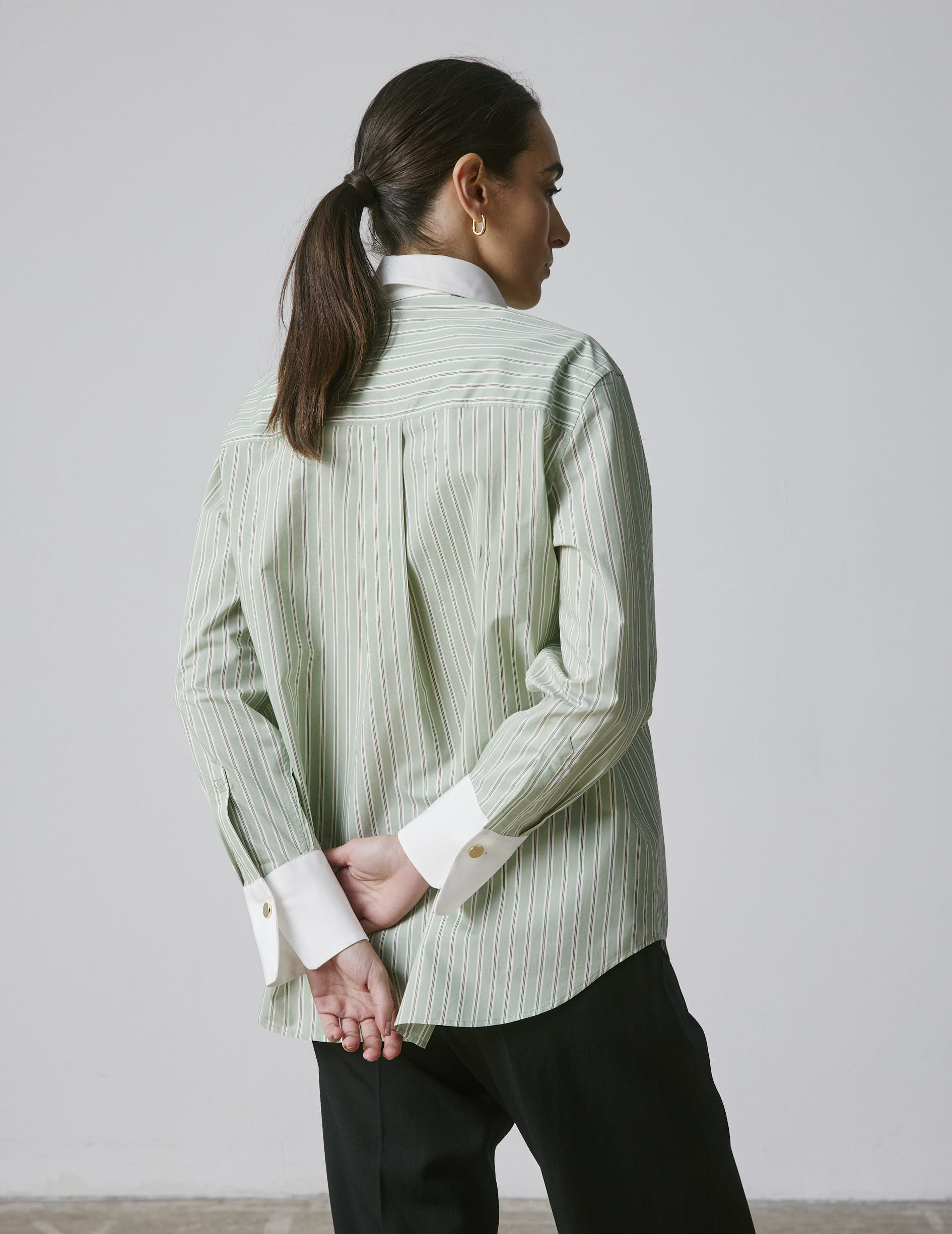 Chemise Mathéa gorge cachée rayée sauge - Voile de coton - Col Chemise