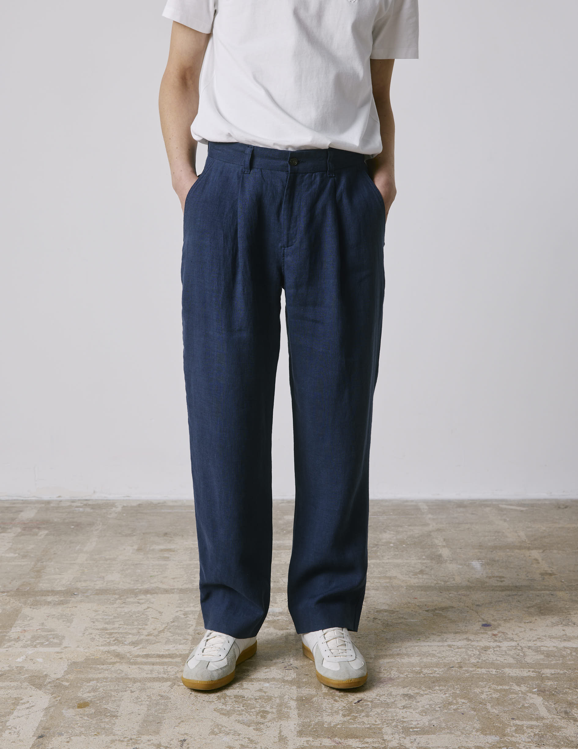 Pantalon Nicolaï en lin marine