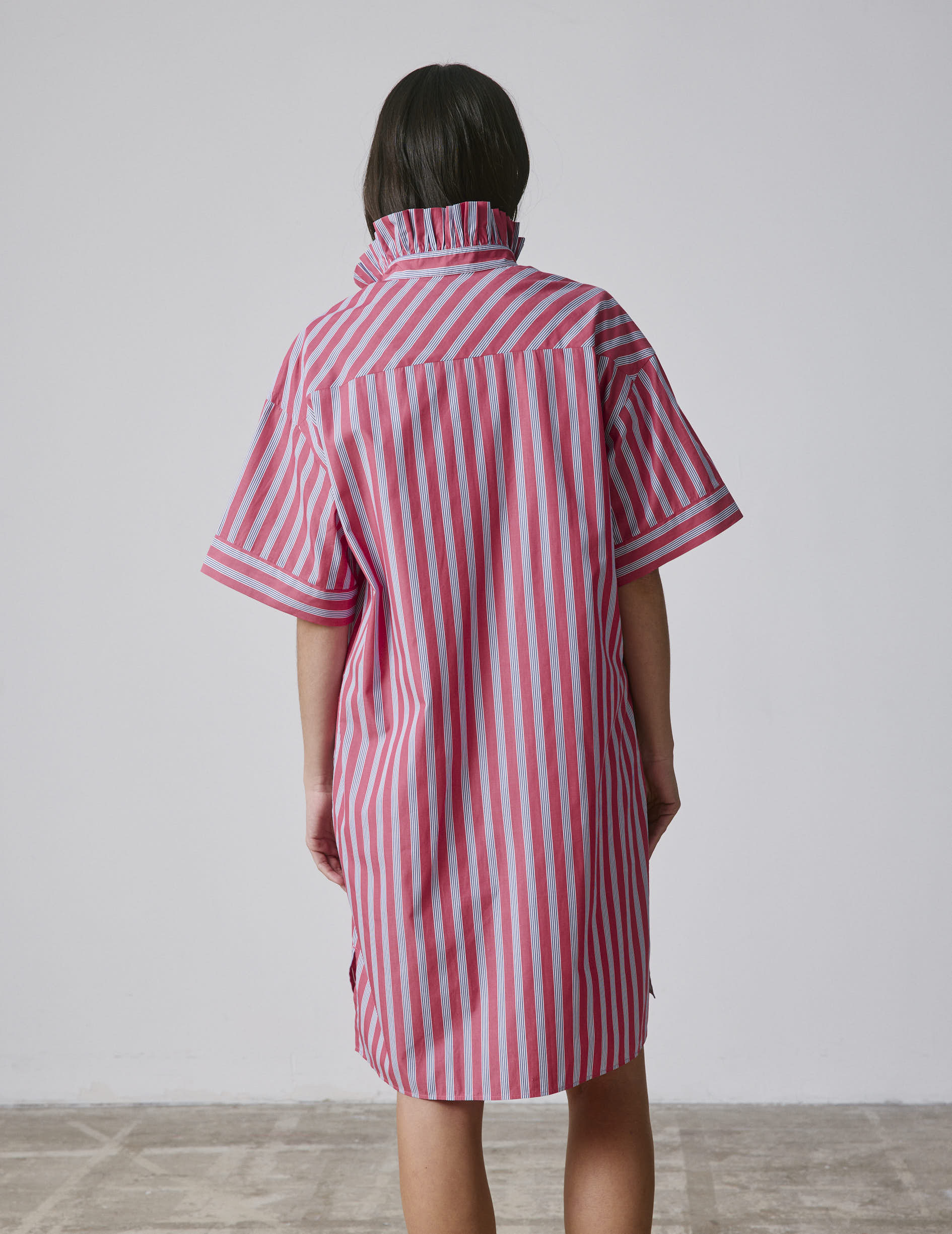 Nivine dress in striped dark pink poplin