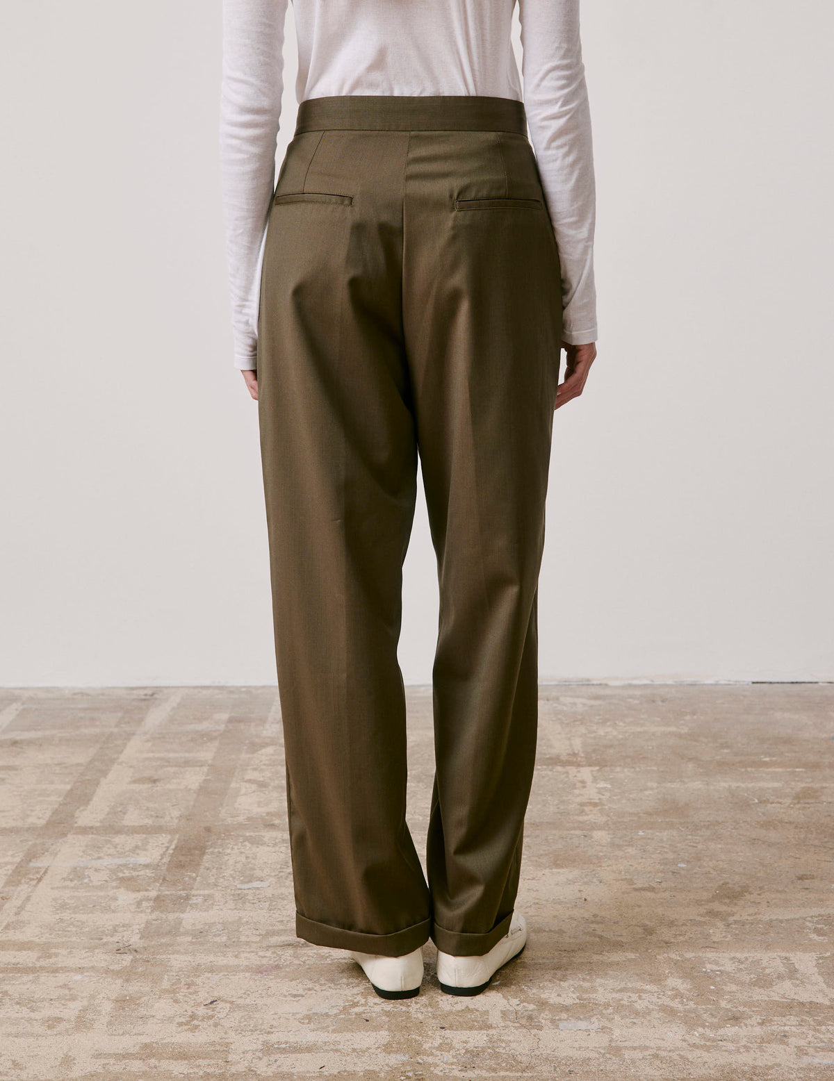 Pantalon Pippa en laine vierge kaki