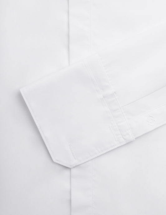 Semi-fitted white hidden throat shirt