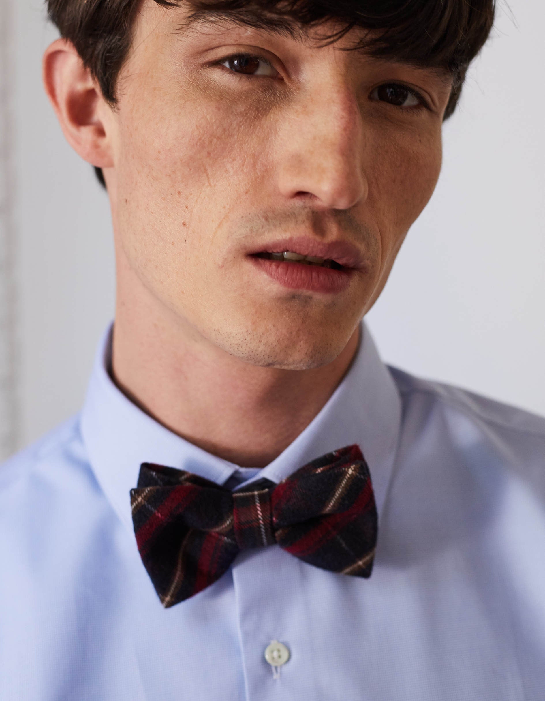 Checked blue jacquard bow tie