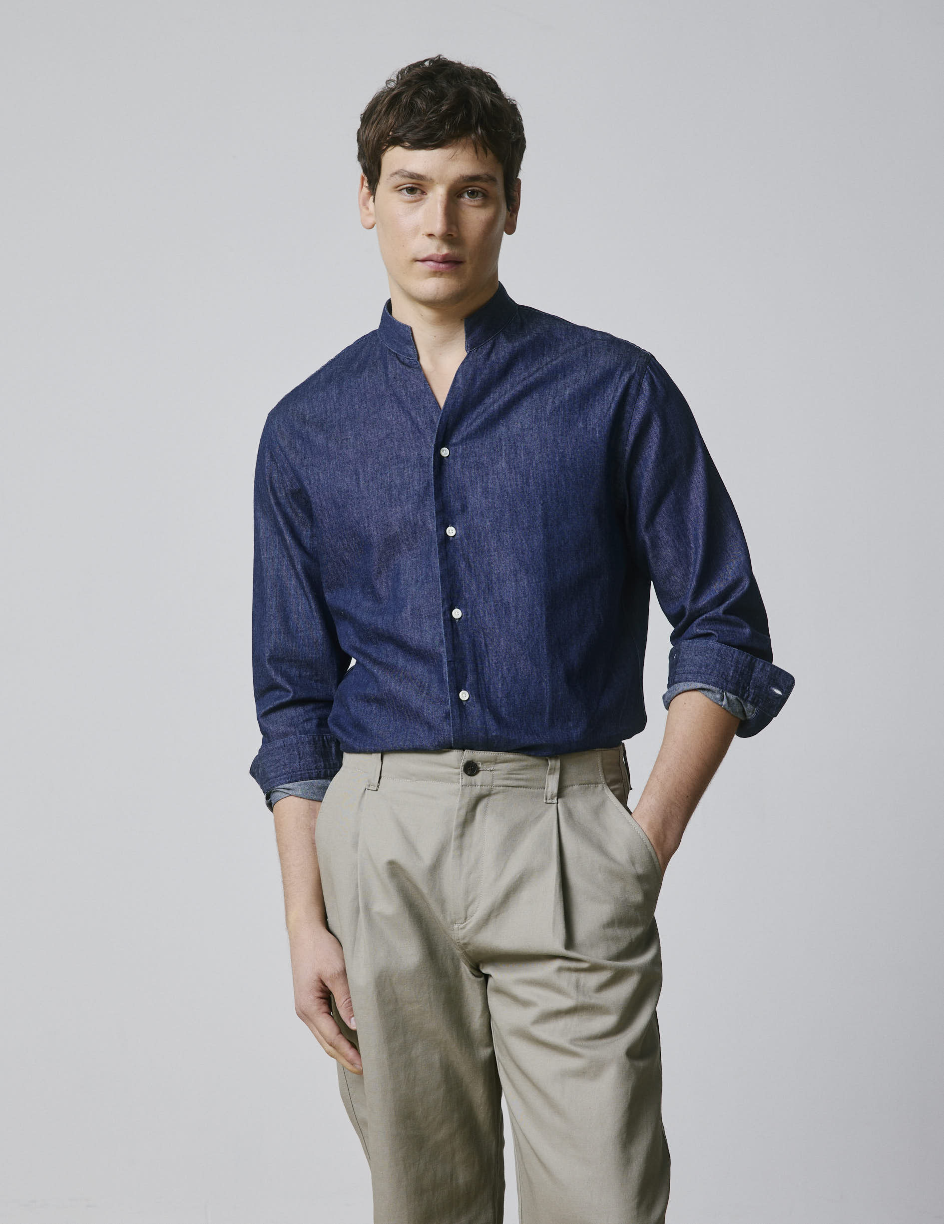 Carl shirt in navy denim - Denim - Open straight Collar