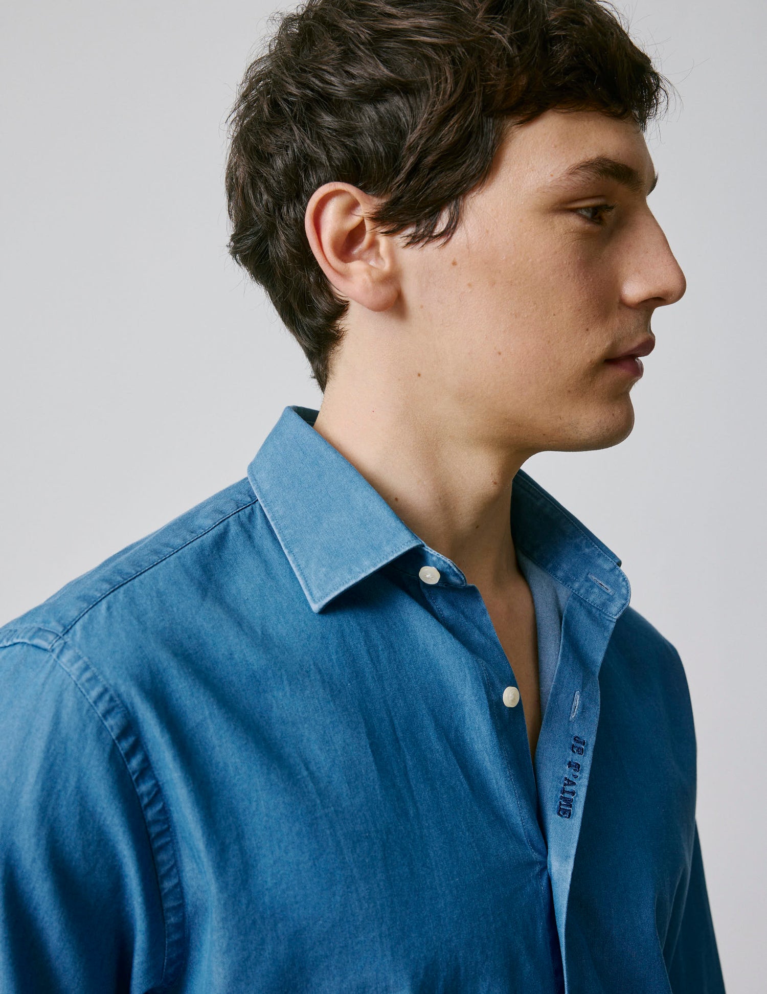 Unisex Blue denim "Je t'aime" shirt - Denim - Figaret Collar#3