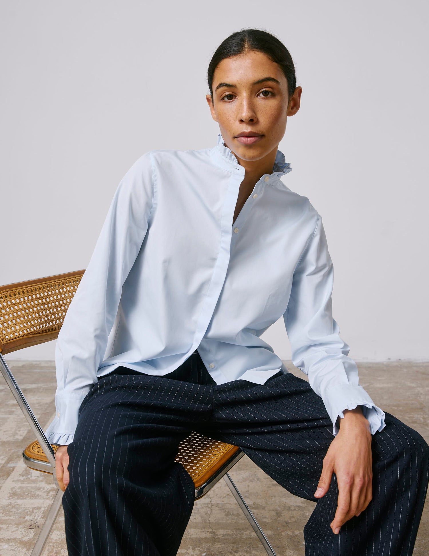 Chemise Louison gorge cachée bleue - Popeline - Col Victorien#4