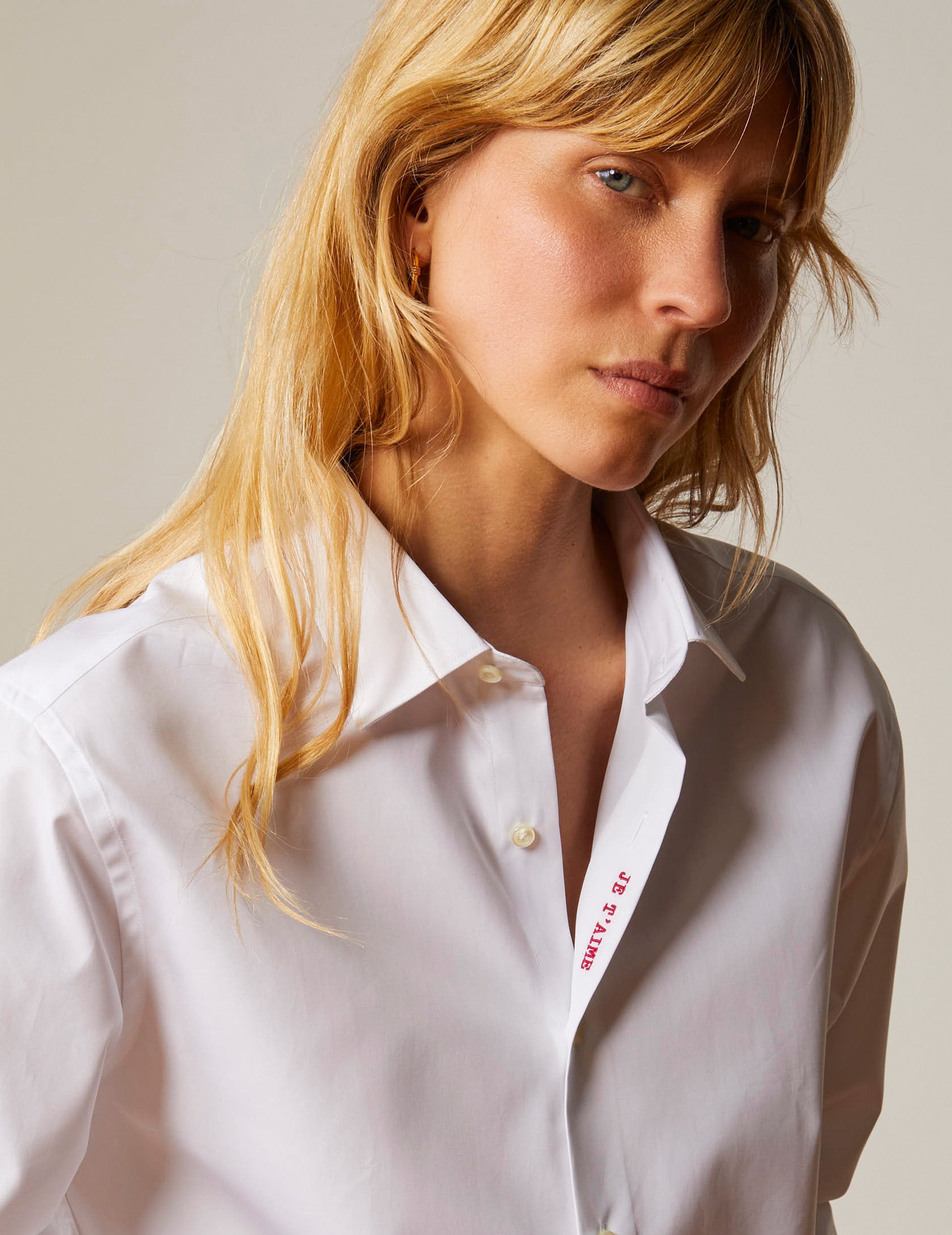 "Je t'aime" white shirt embroidered in red - Poplin - Figaret Collar