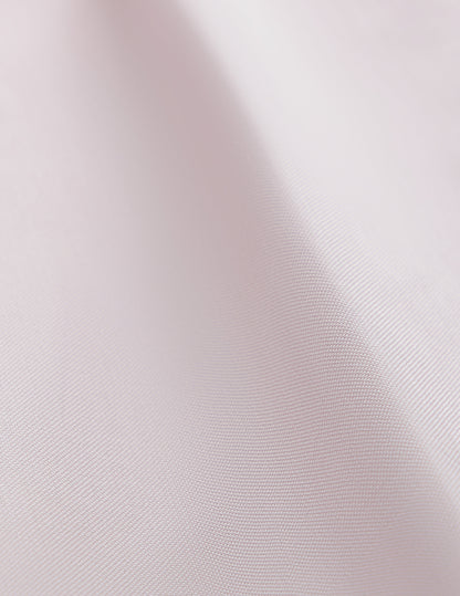 Slim-fitted light pink wrinkle-free shirt