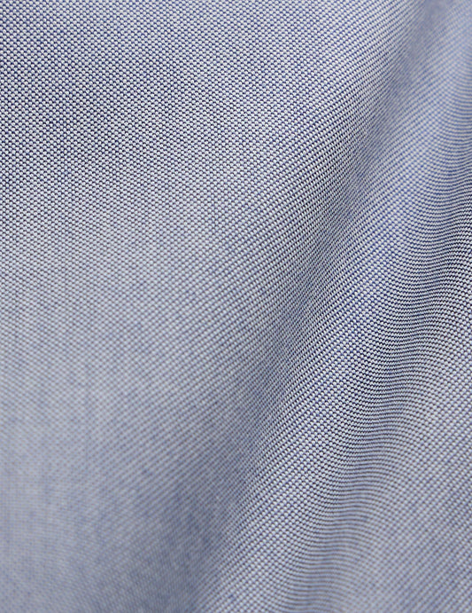 Blue wrinkle-resistant fitted shirt