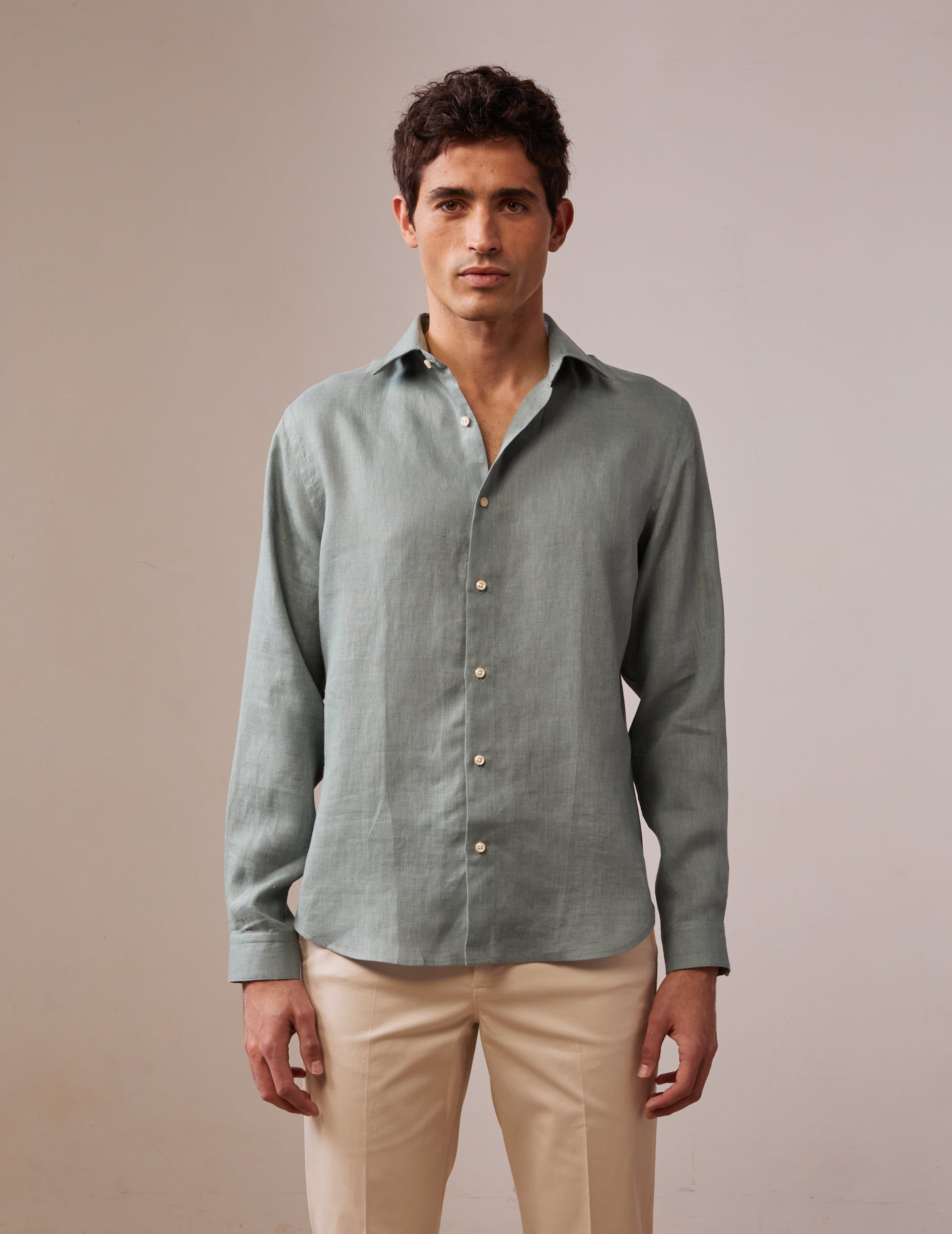 Auguste shirt in sage linen - Linen - French Collar