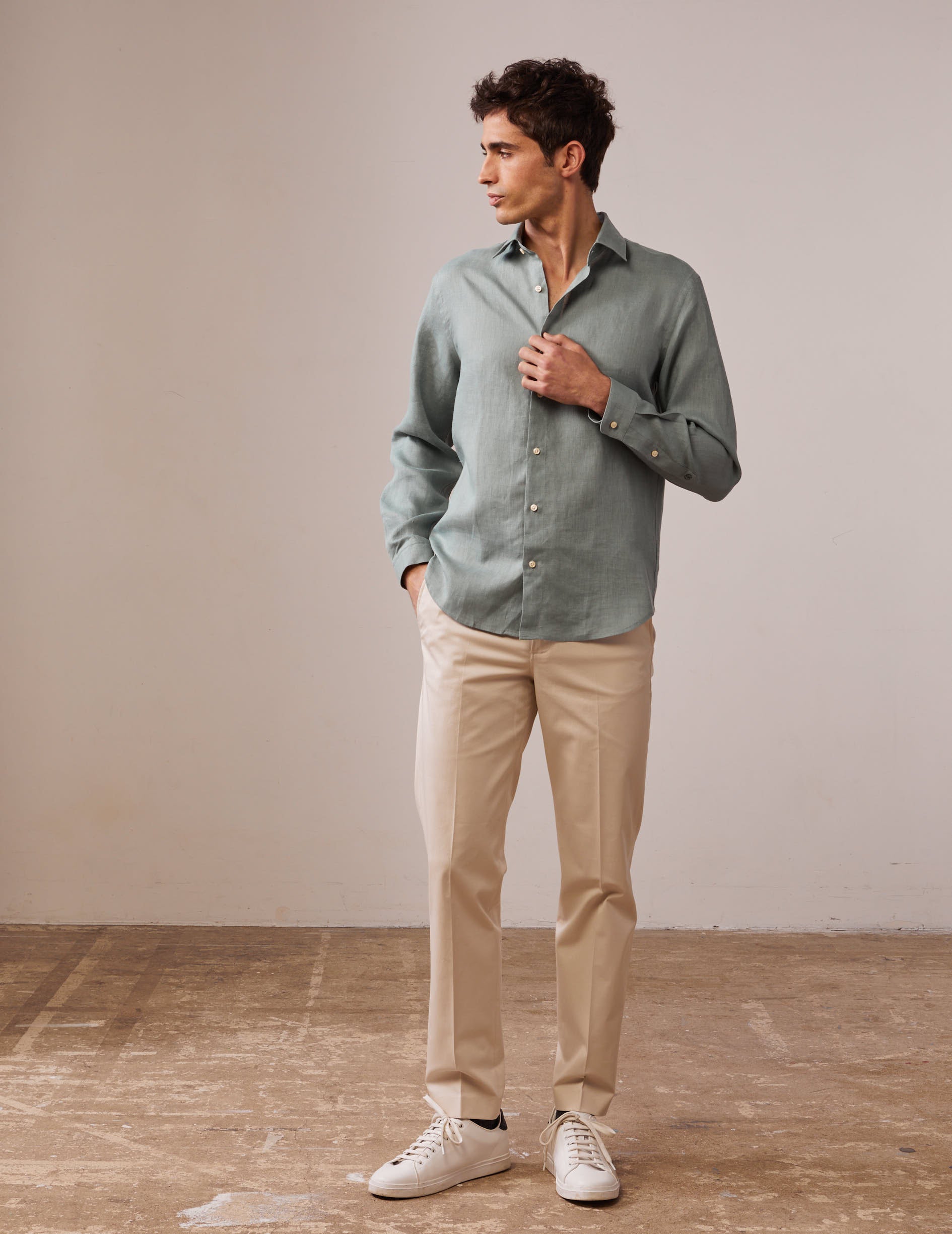 Auguste shirt in sage linen - Linen - French Collar