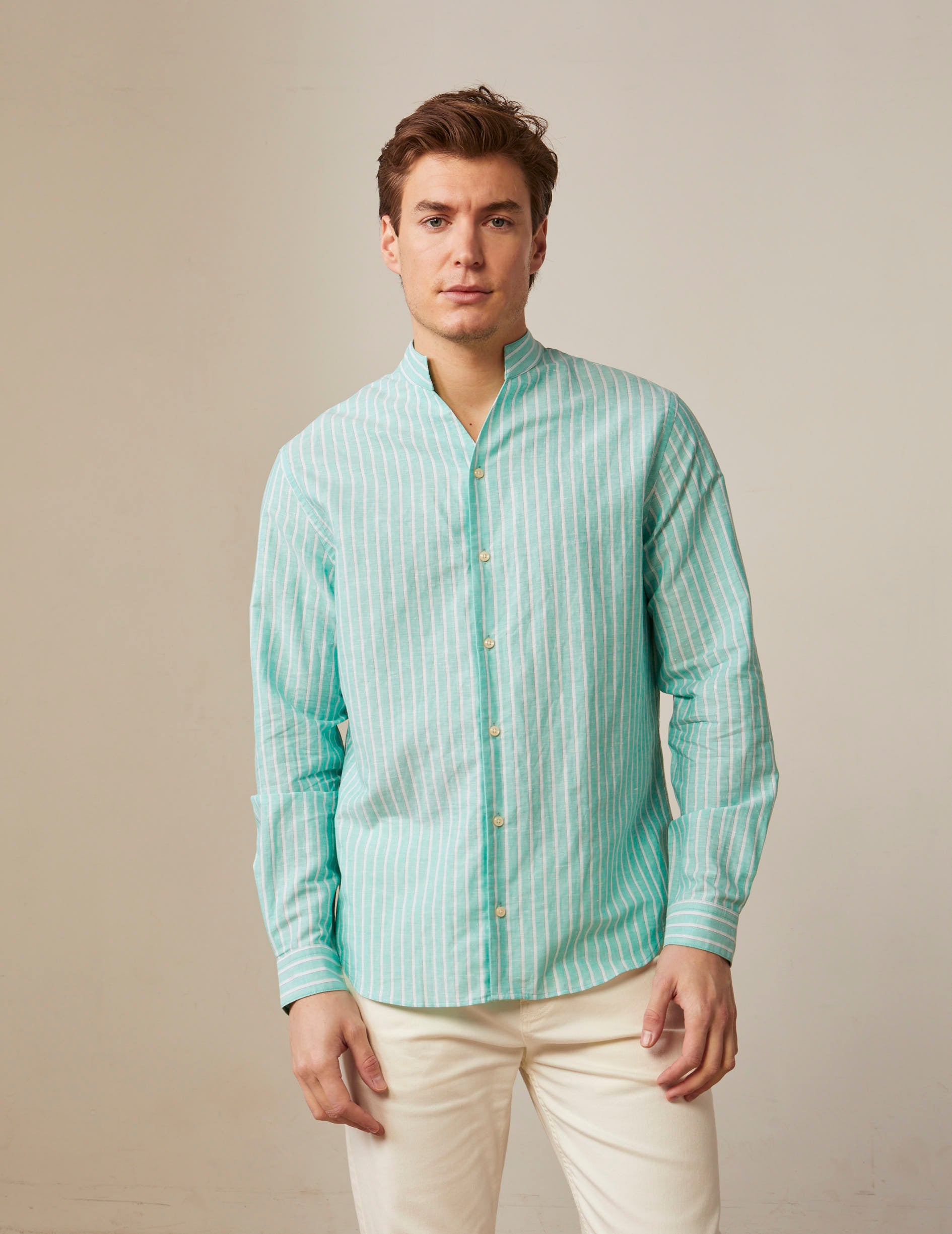 Carl striped shirt in light green linen - Linen - Open straight Collar