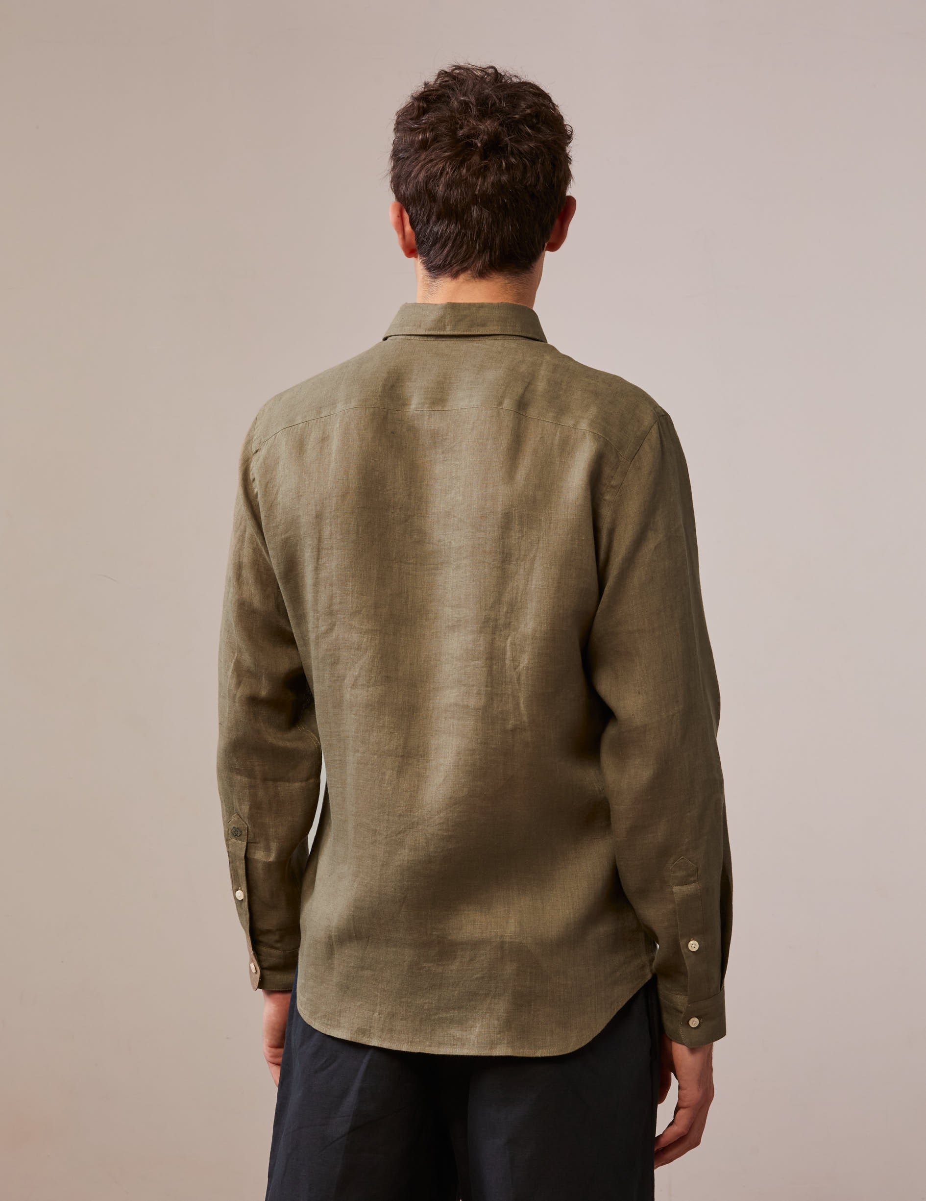 Gaspard shirt in khaki linen - Linen - American Collar