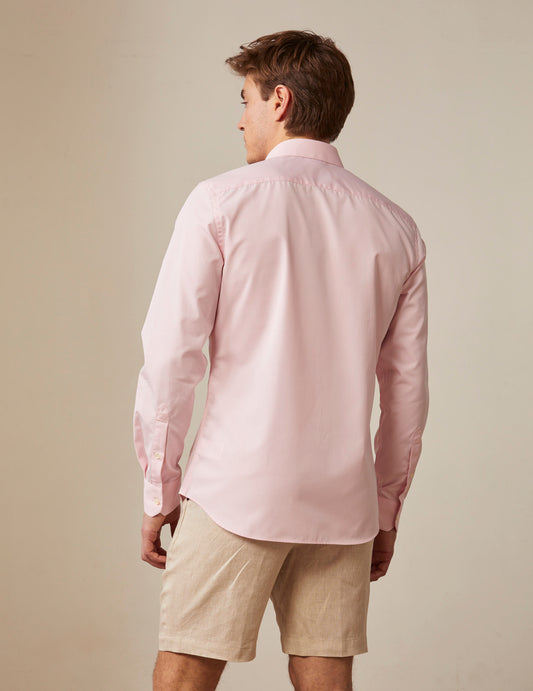 Pink fitted shirt