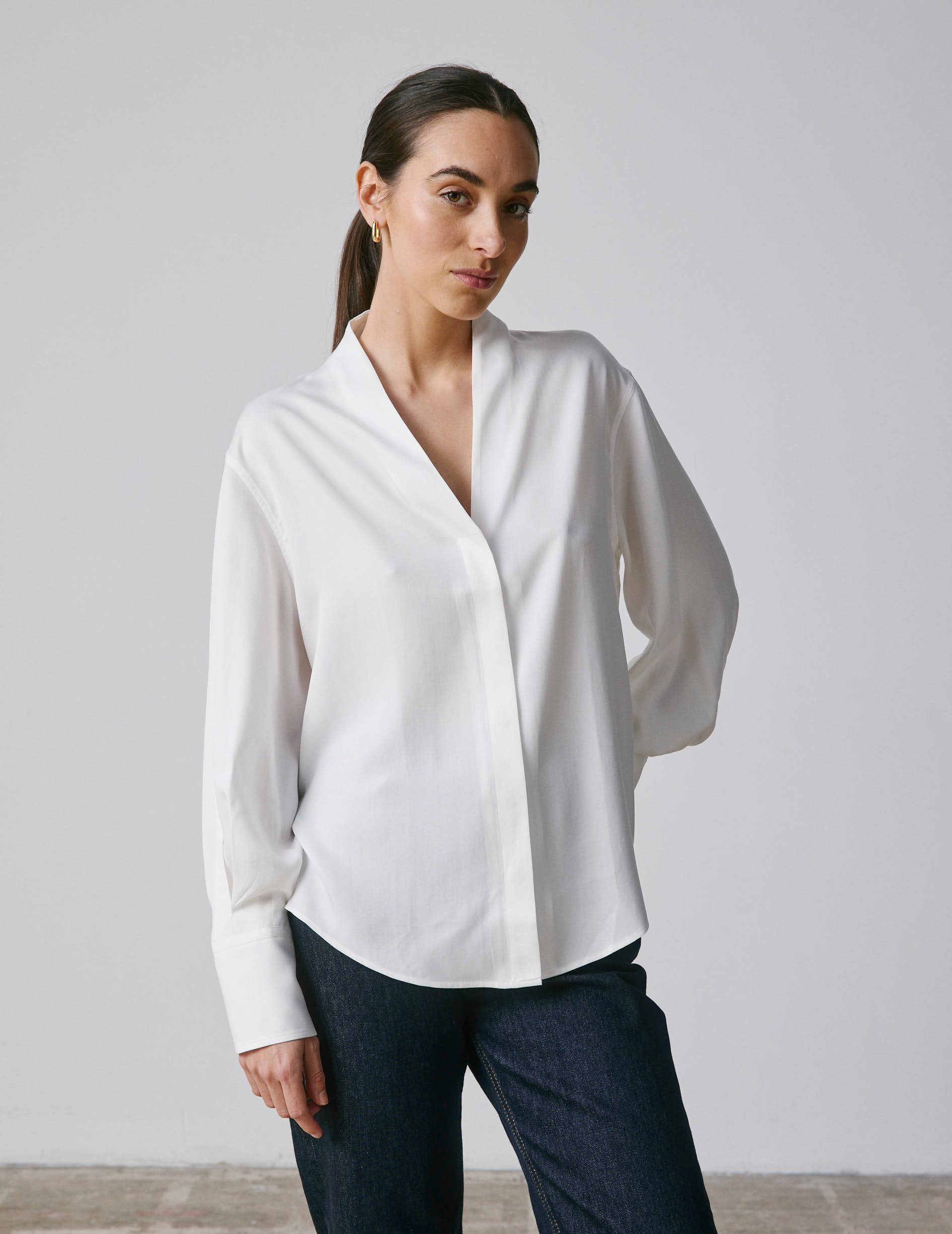 White Hidden buttons placket Ilena shirt - Lyocell - Rising Shawl Collar