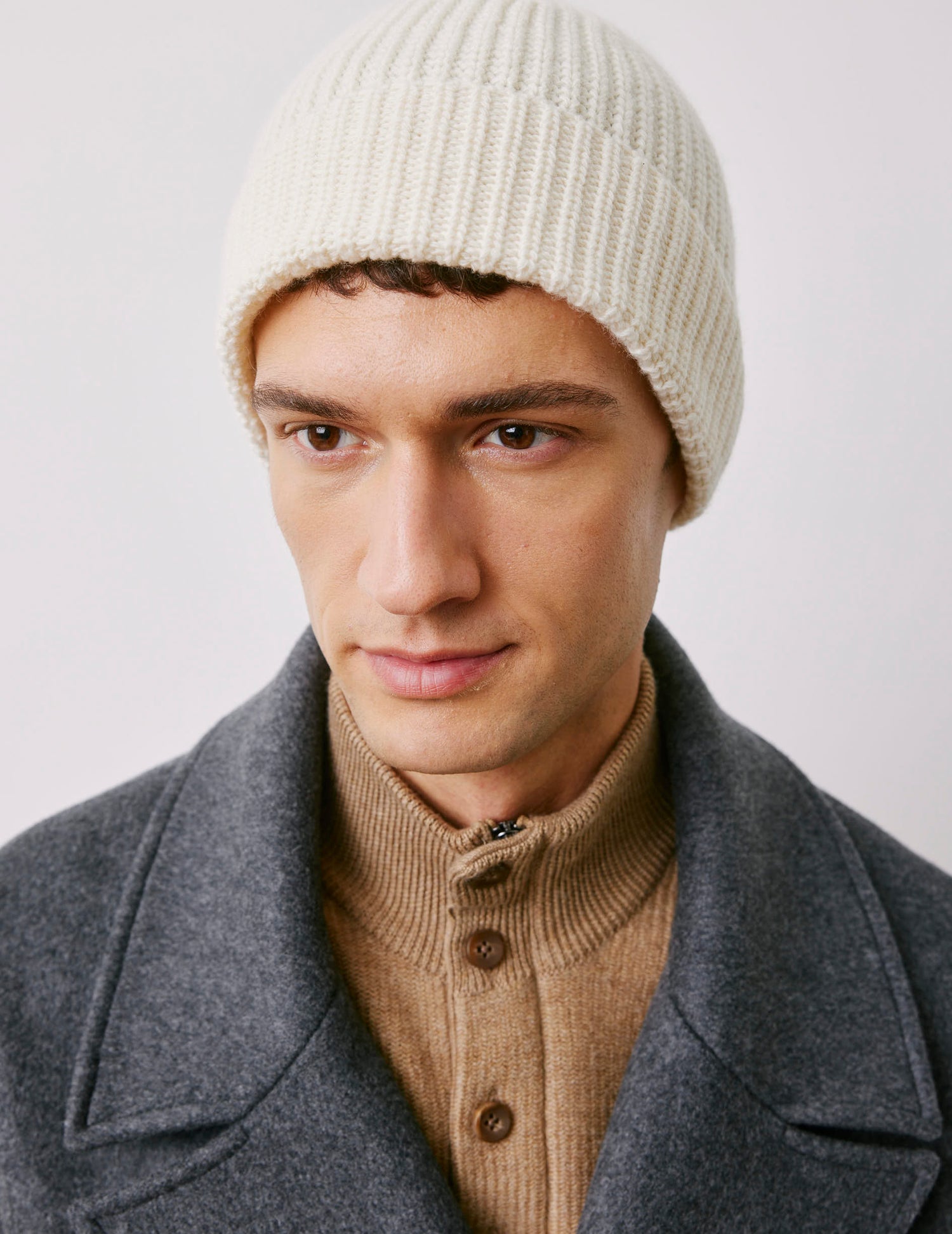 Bonnet en laine et cachemire beige