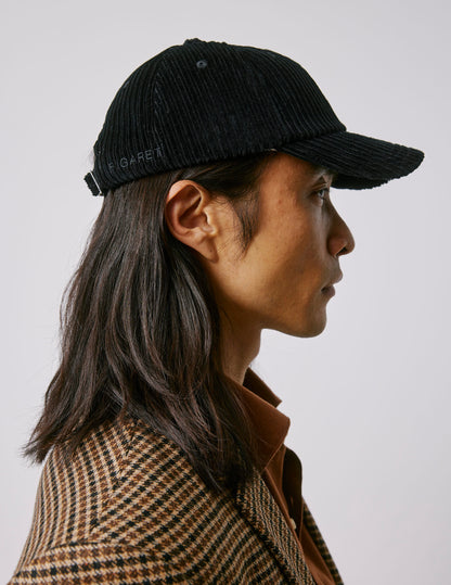 Casquette en velours noir