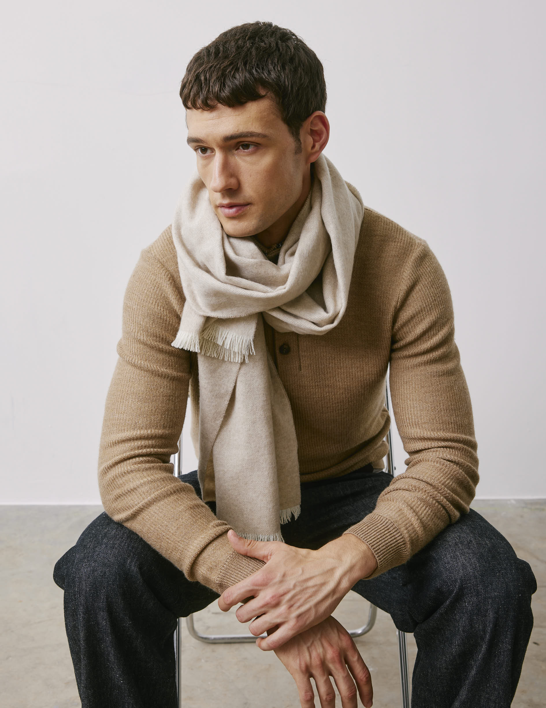 Beige wool twill scarf