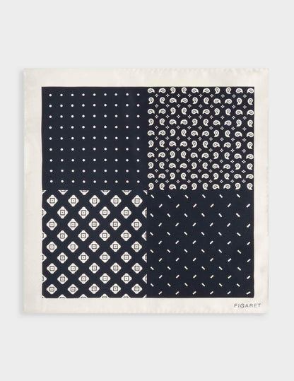 Pochette en twill de soie à motifs marine