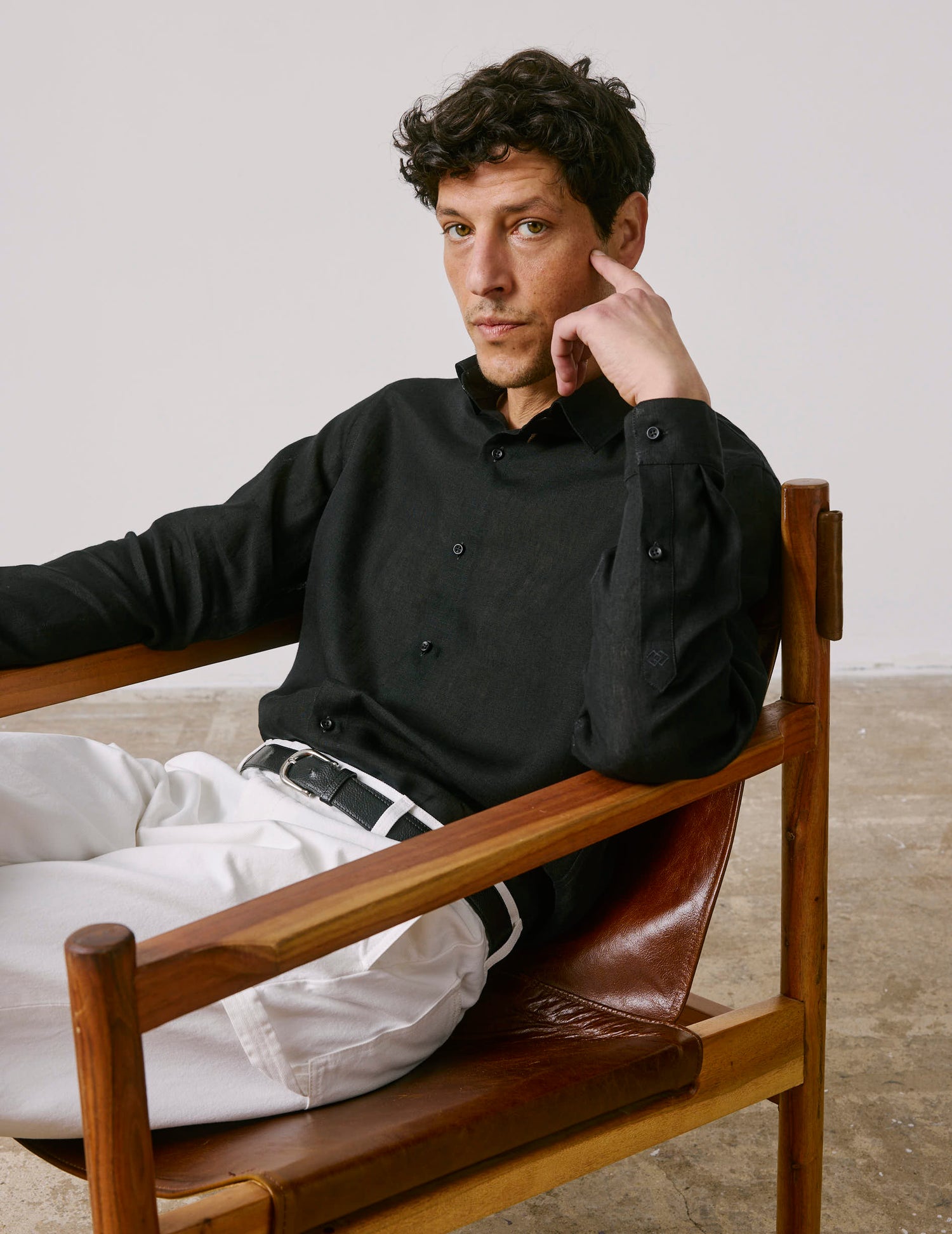 Auguste black linen shirt - Linen - French Collar