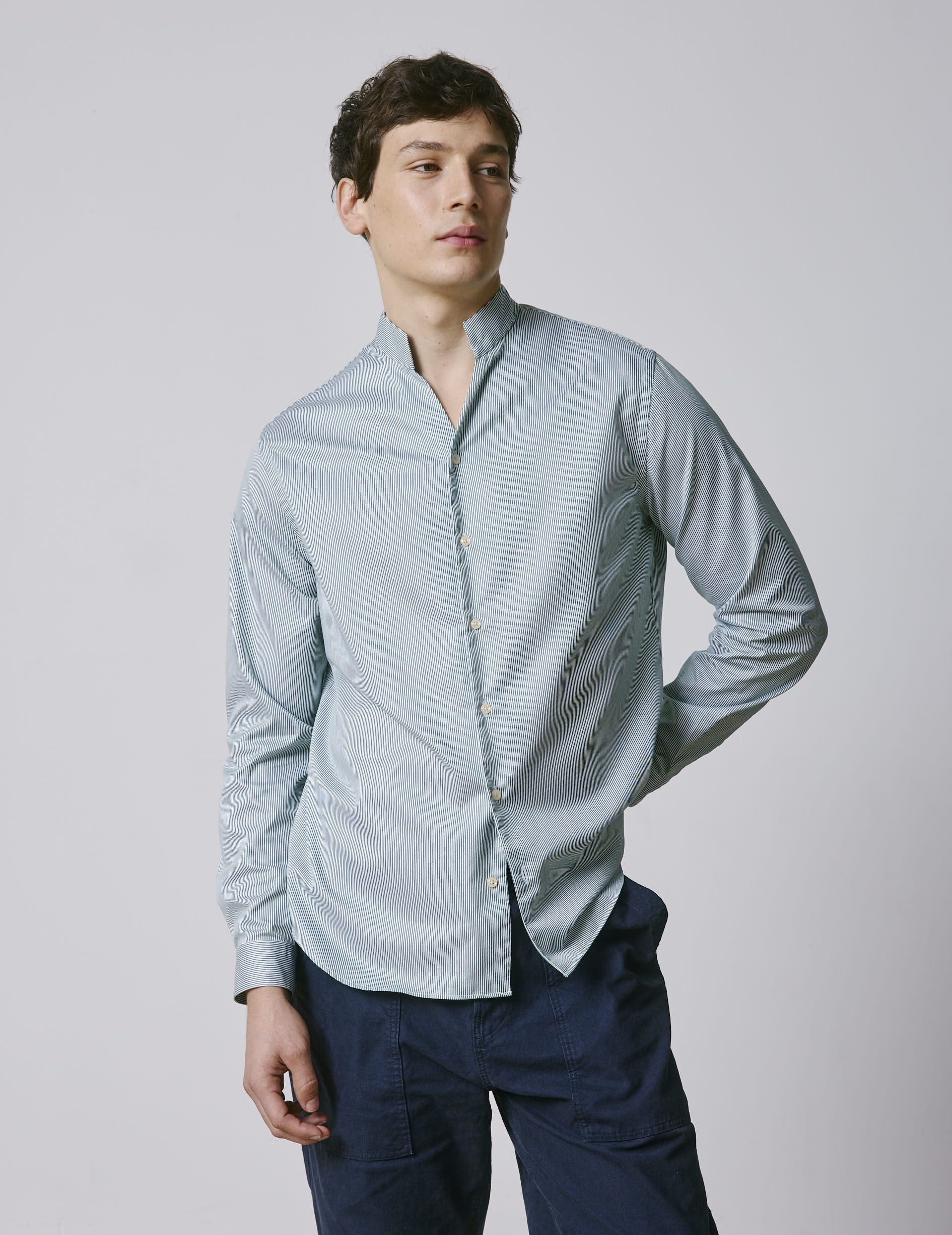 Chemise Carl Voyage rayée verte - Twill - Col Droit Ouvert - Repassage facile