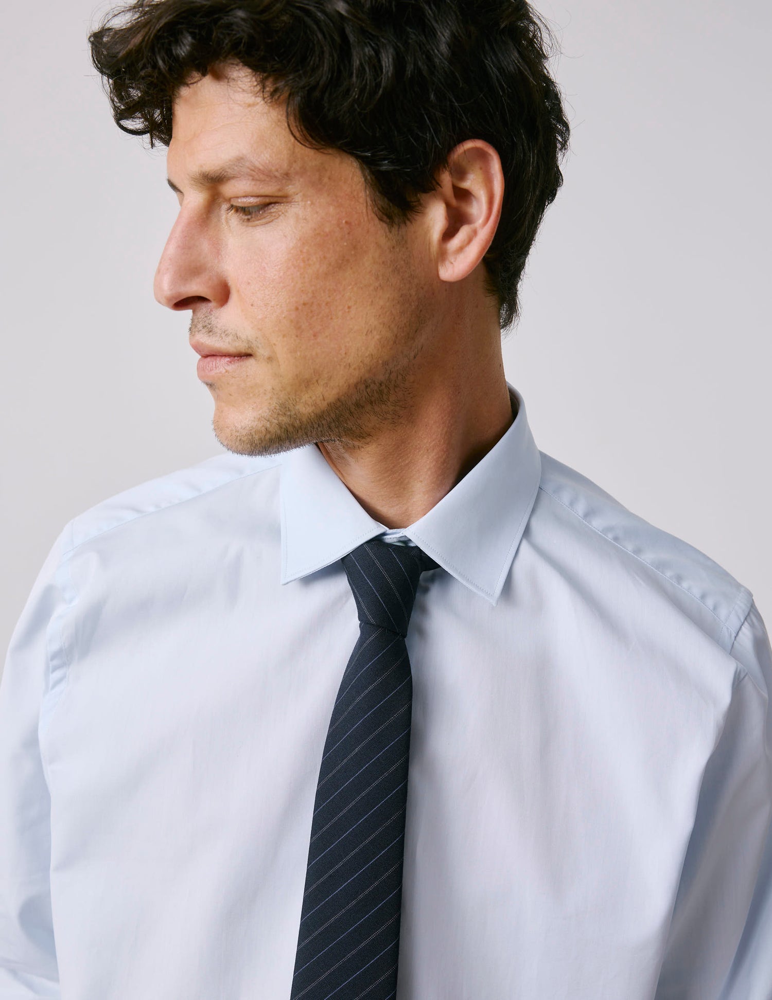 Cravate en laine vierge marine