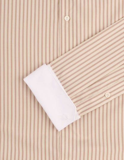 Chemise semi-ajustée rayée beige