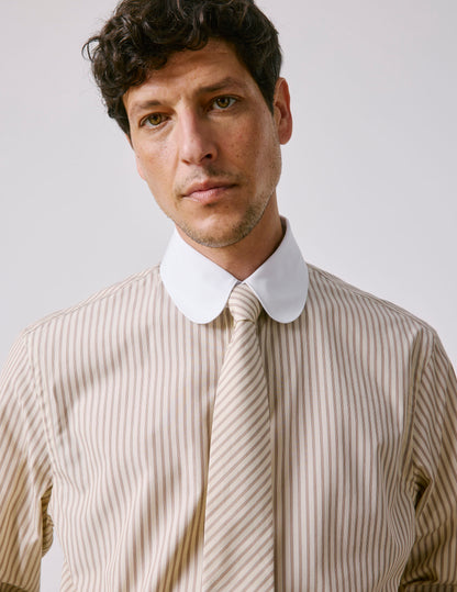 Chemise semi-ajustée rayée beige