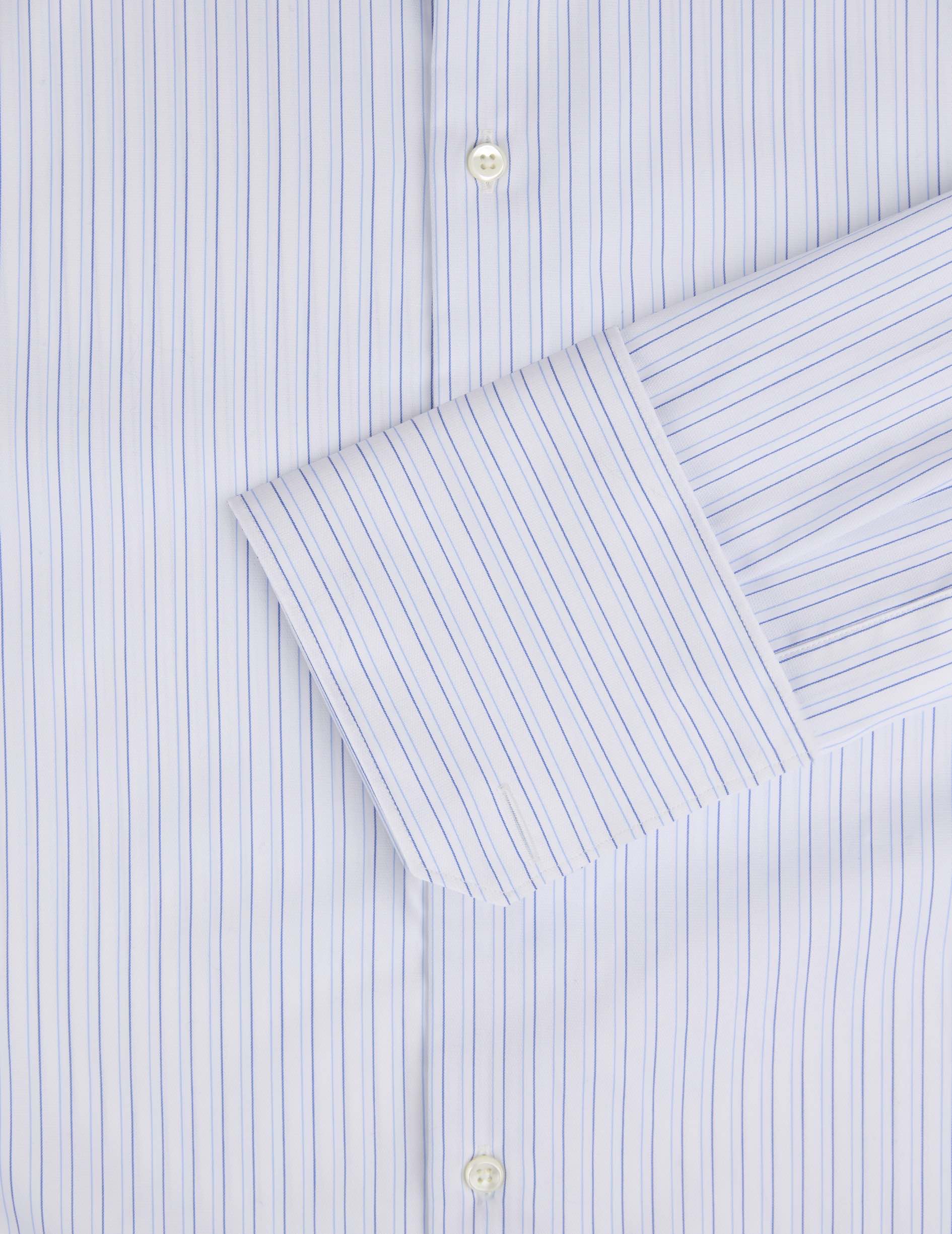 Chemise semi-ajustée rayée bleue - Façonné - Col Droit - Poignets Mousquetaires