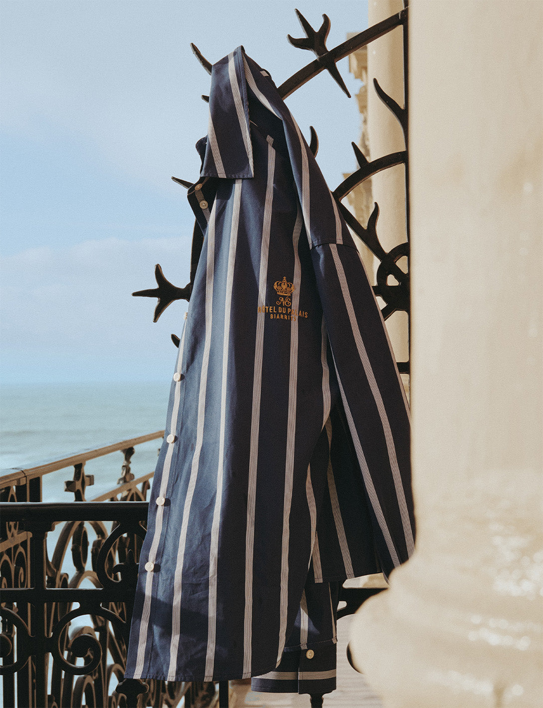 Chemise oversize Eugénie rayée bleu marine - Popeline - Col Chemise