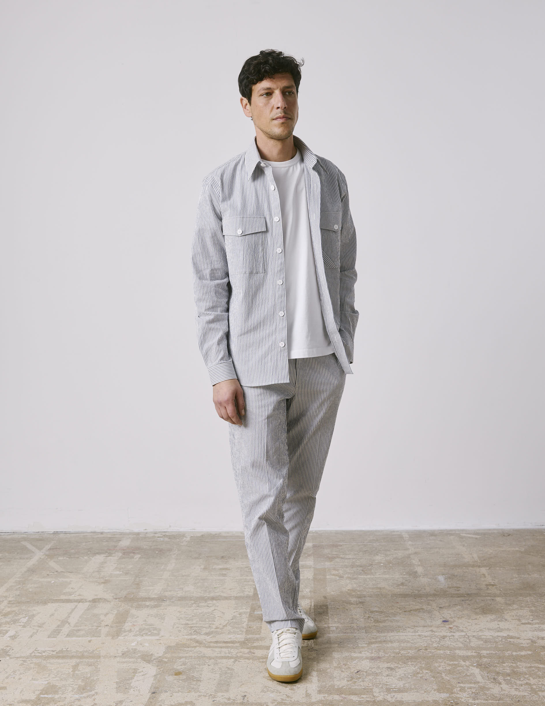 Chino Geofrey en seersucker rayé bleu