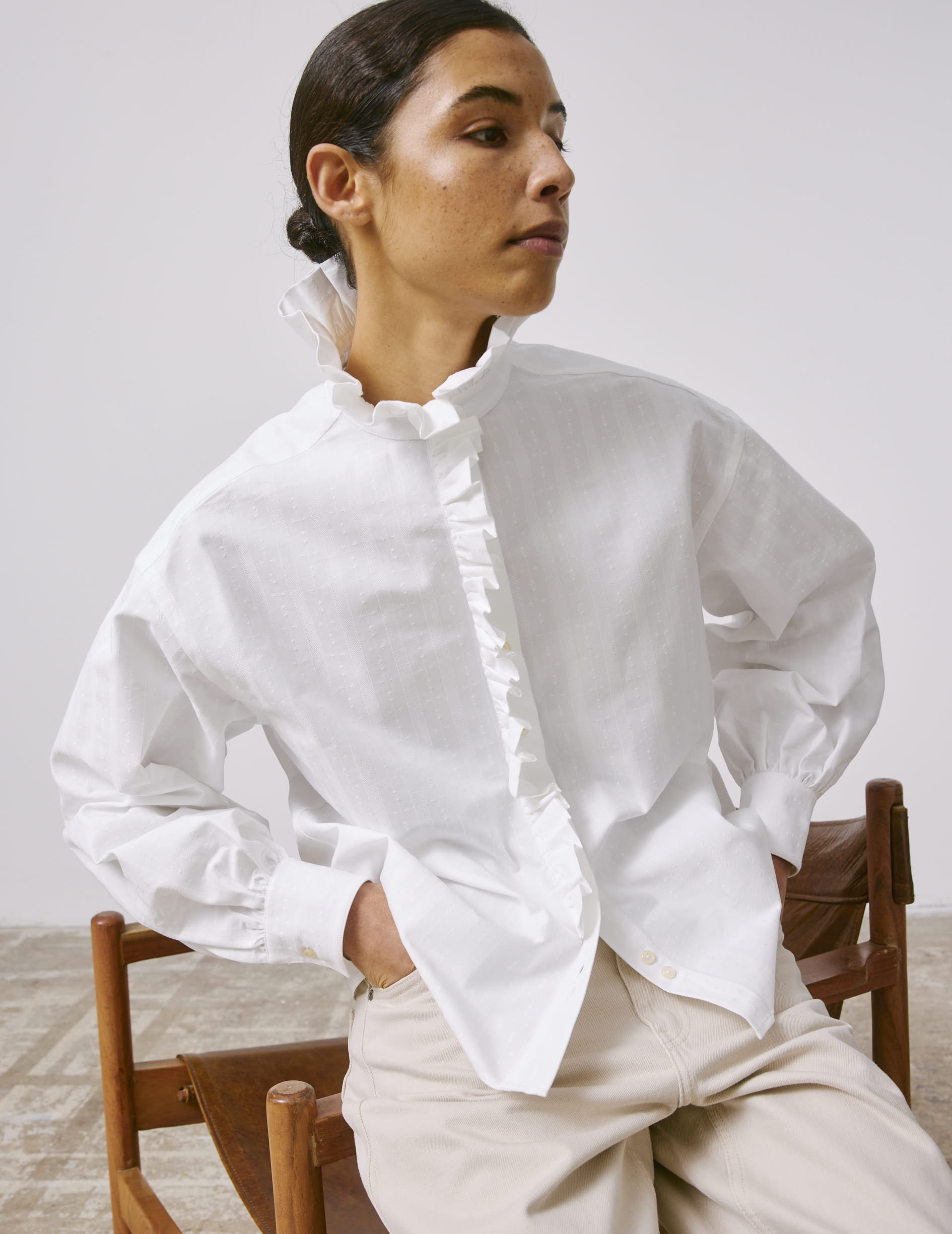 White Greta shirt - Jacquard - Victorian Collar