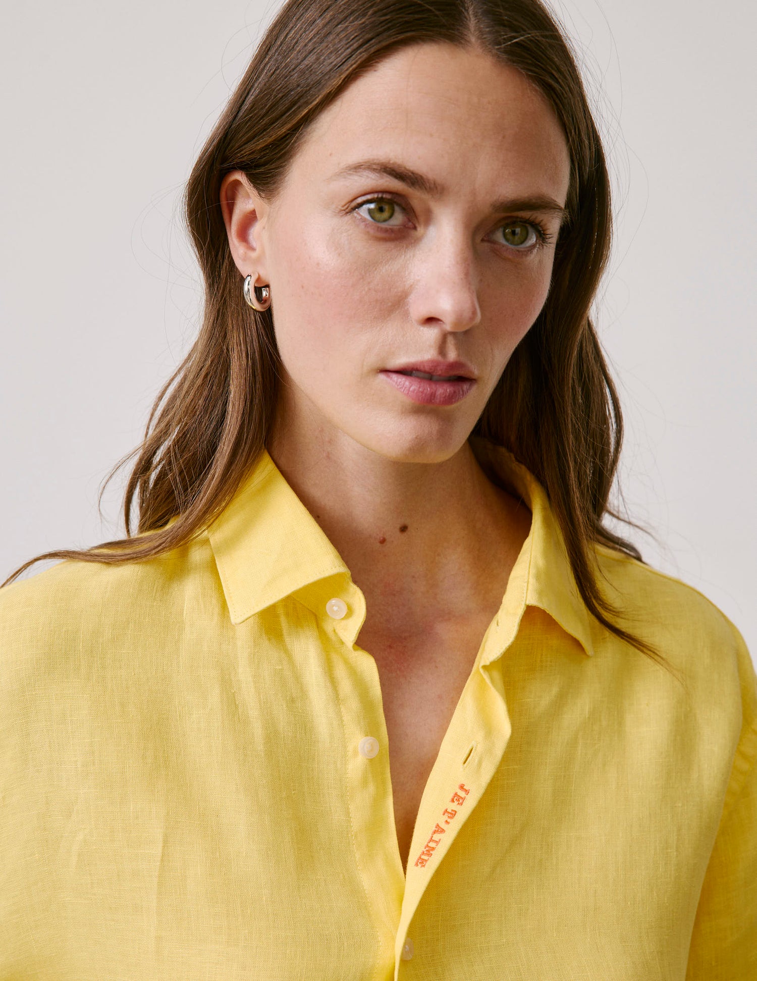 Unisex linen yellow "Je t'aime" shirt - Linen - Figaret Collar#2