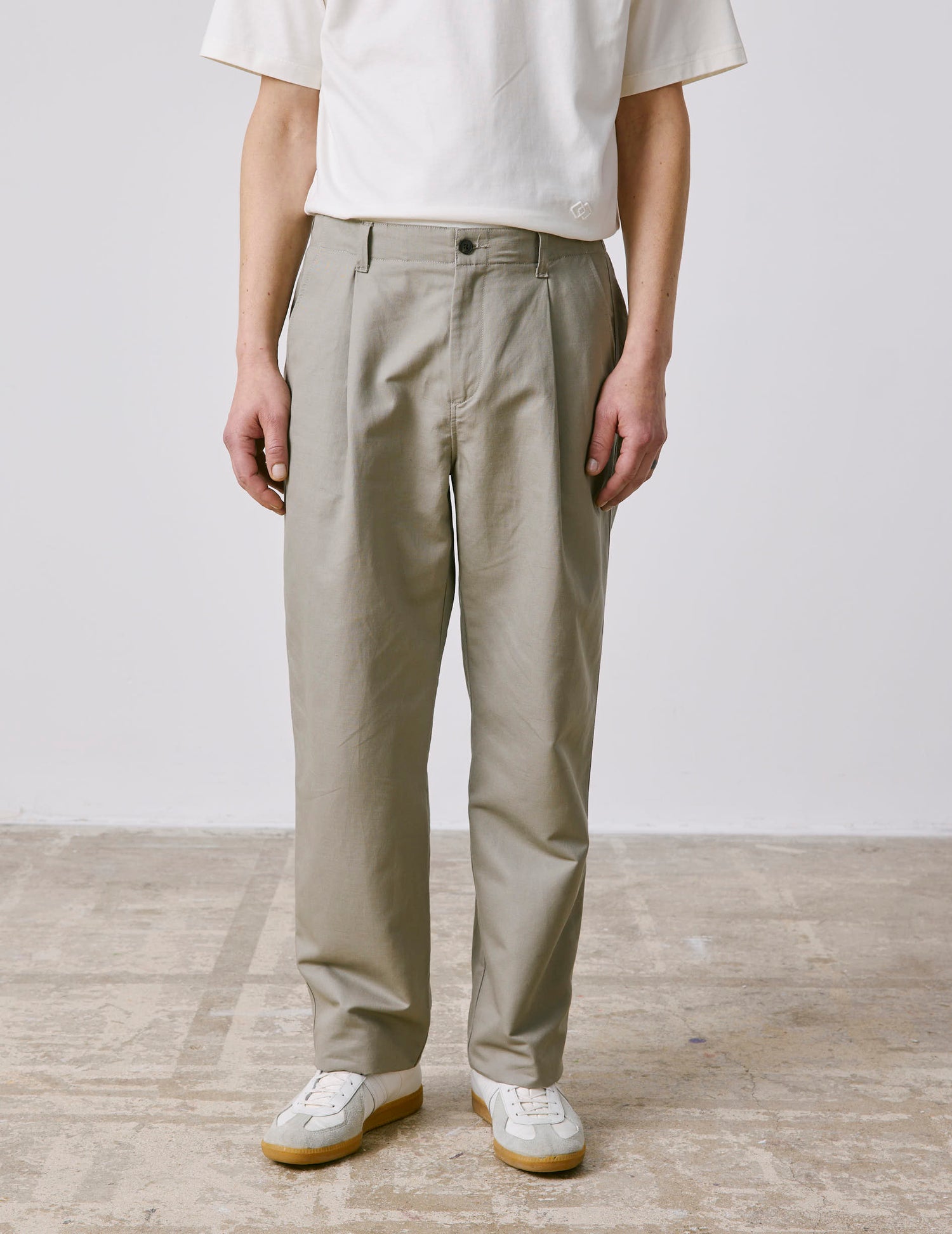 Nataneo khaki linen pants